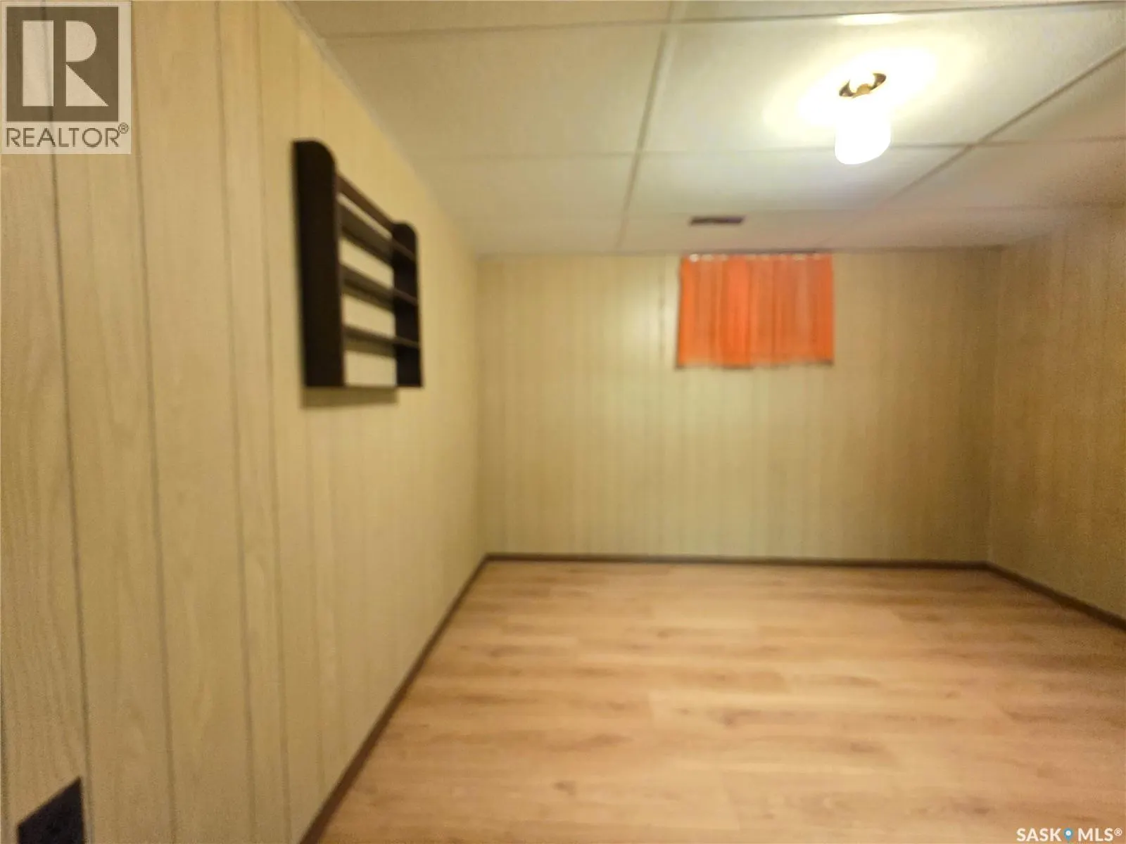 304 3rd STREET N