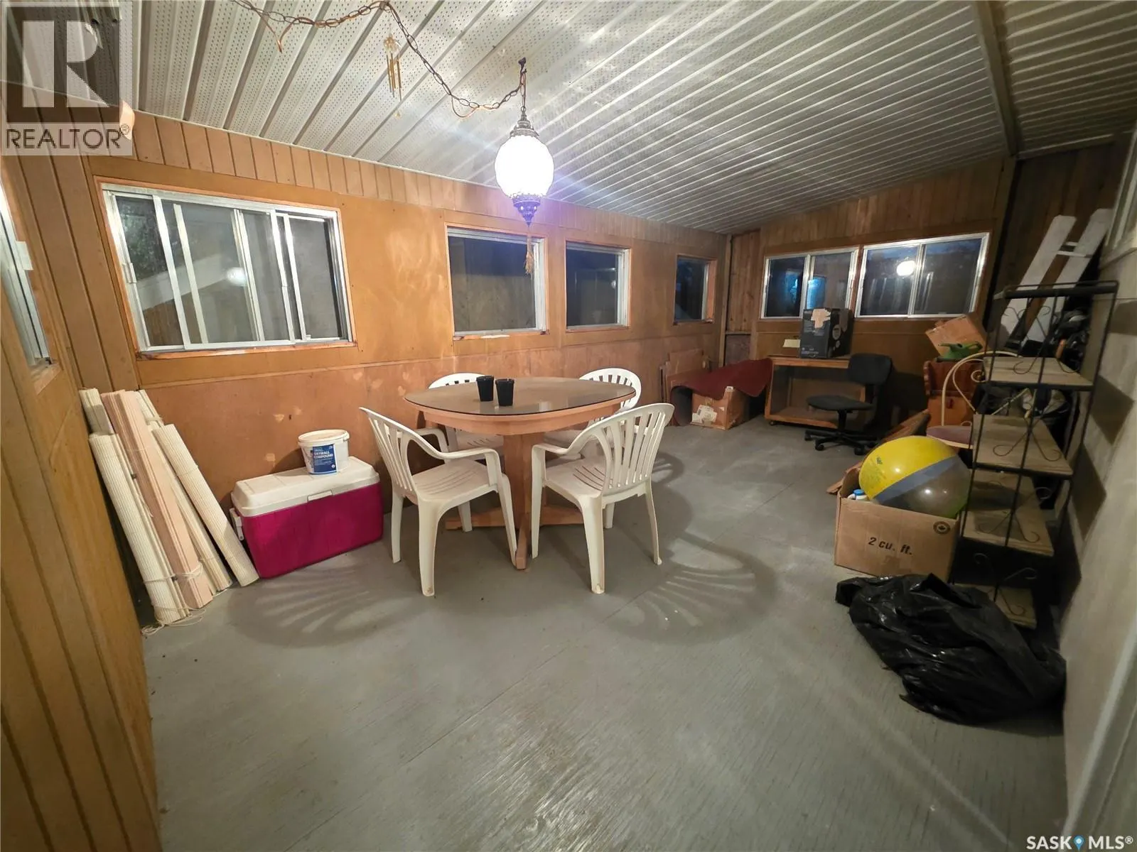 304 3rd STREET N