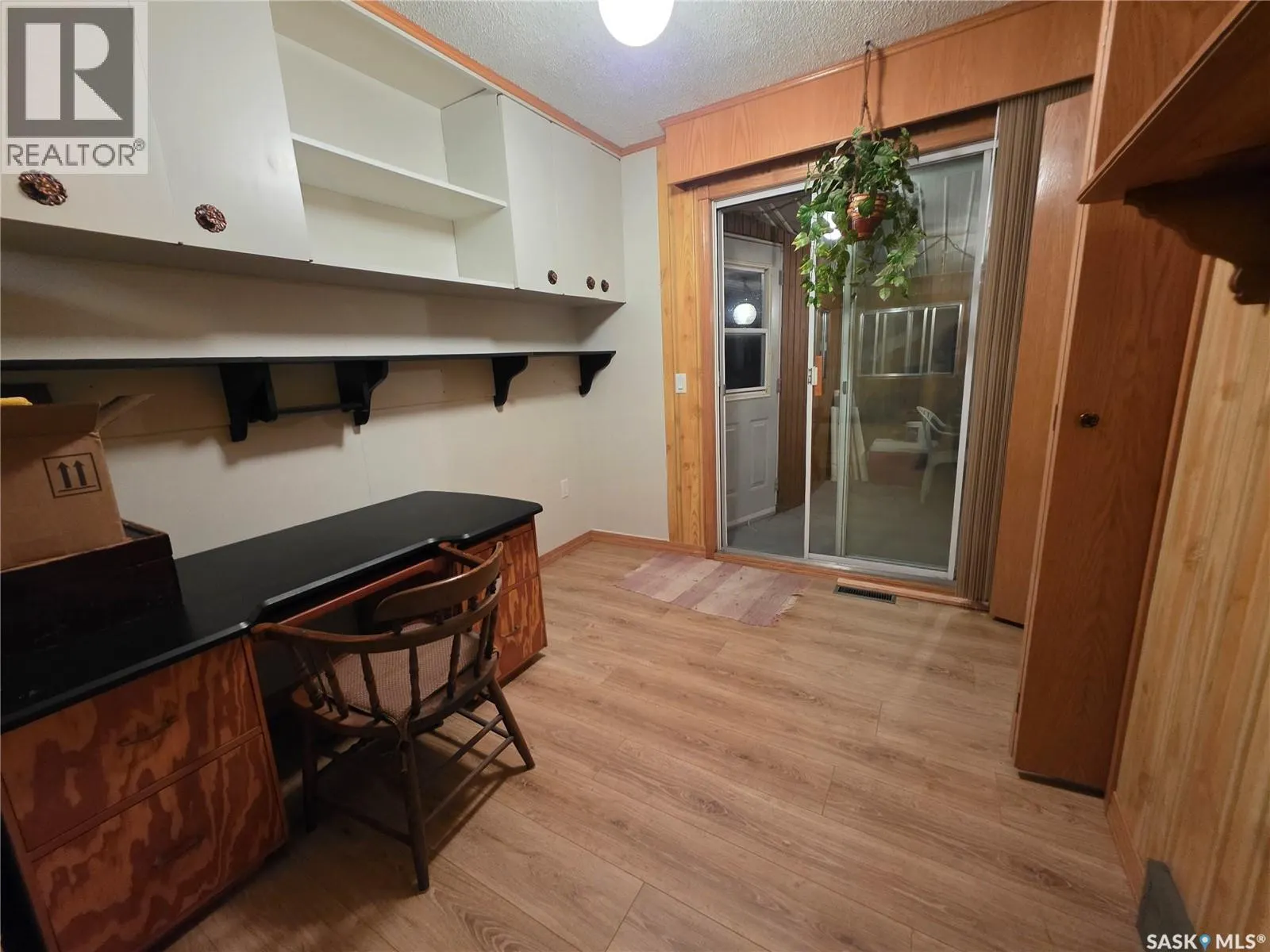 304 3rd STREET N
