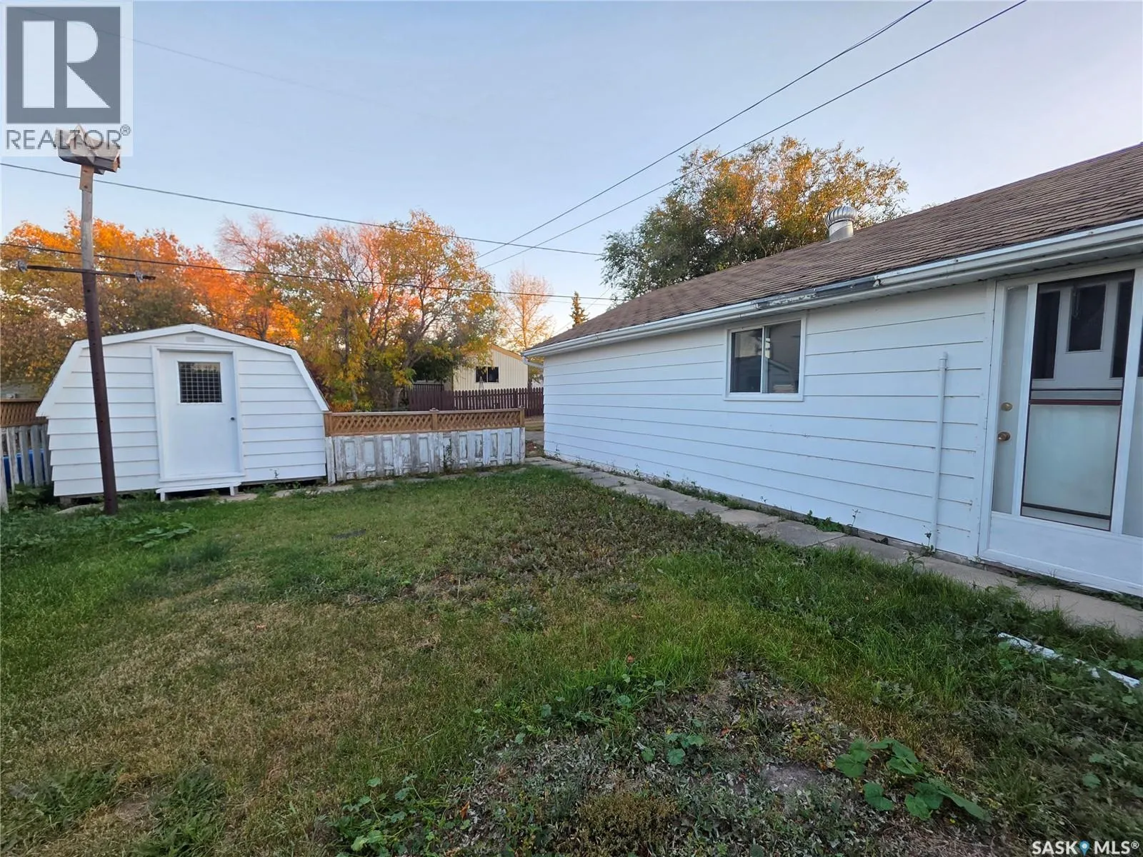 304 3rd STREET N