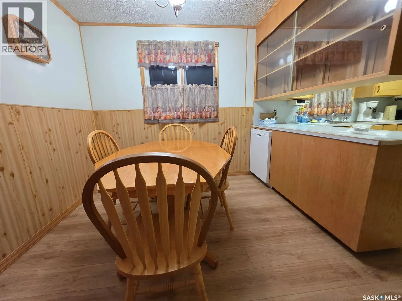 304 3rd STREET N