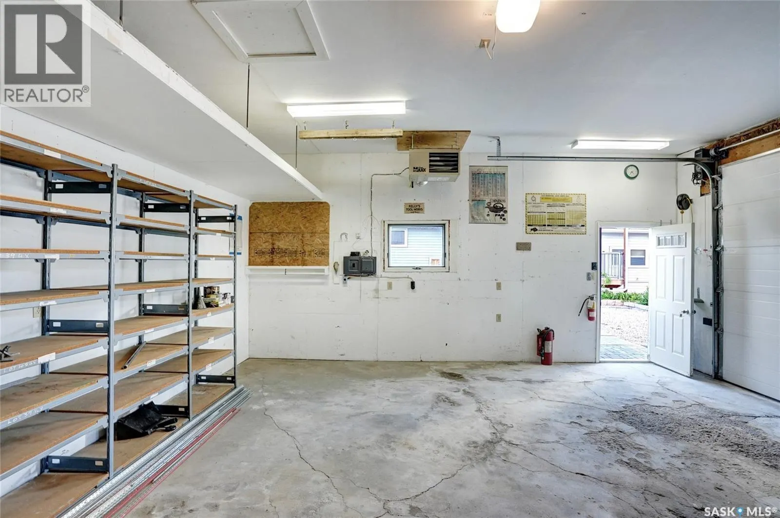 110 3rd AVENUE W