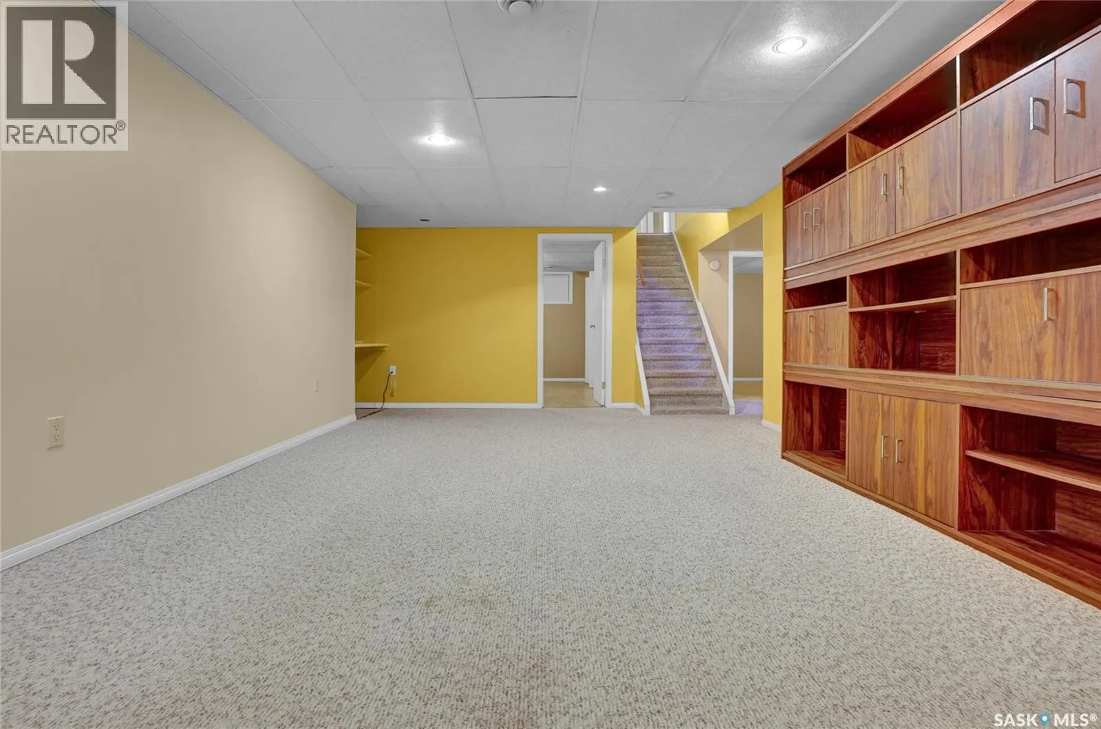 110 3rd AVENUE W