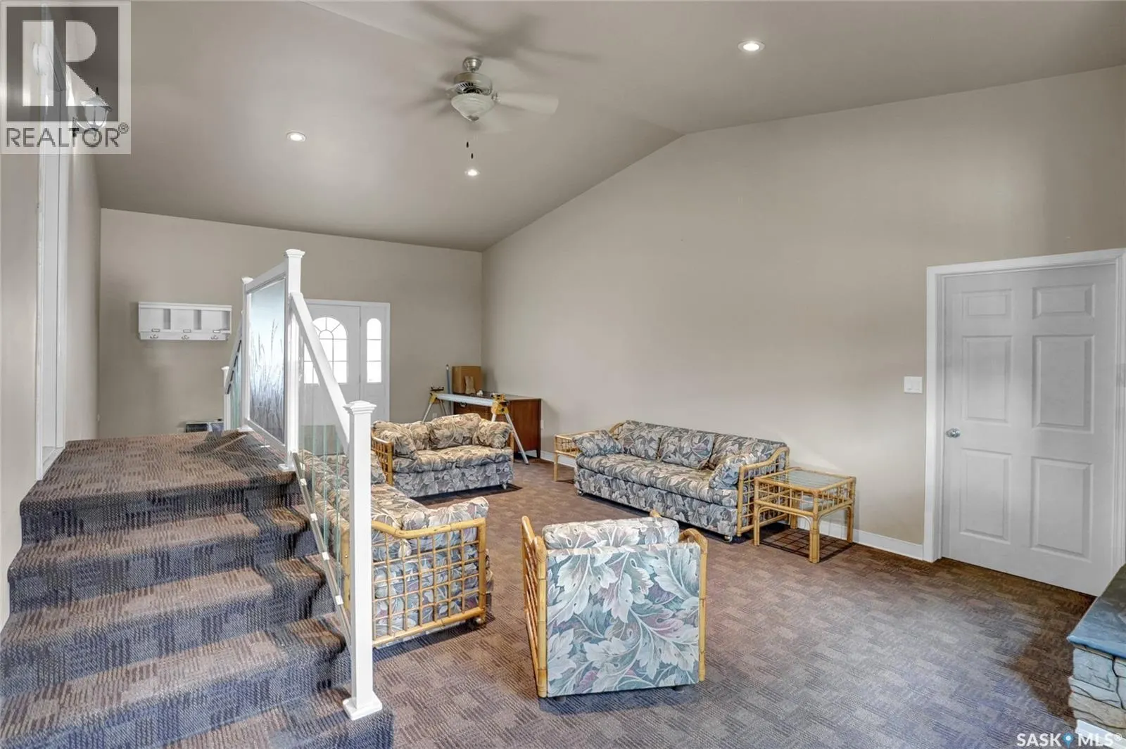 110 3rd AVENUE W