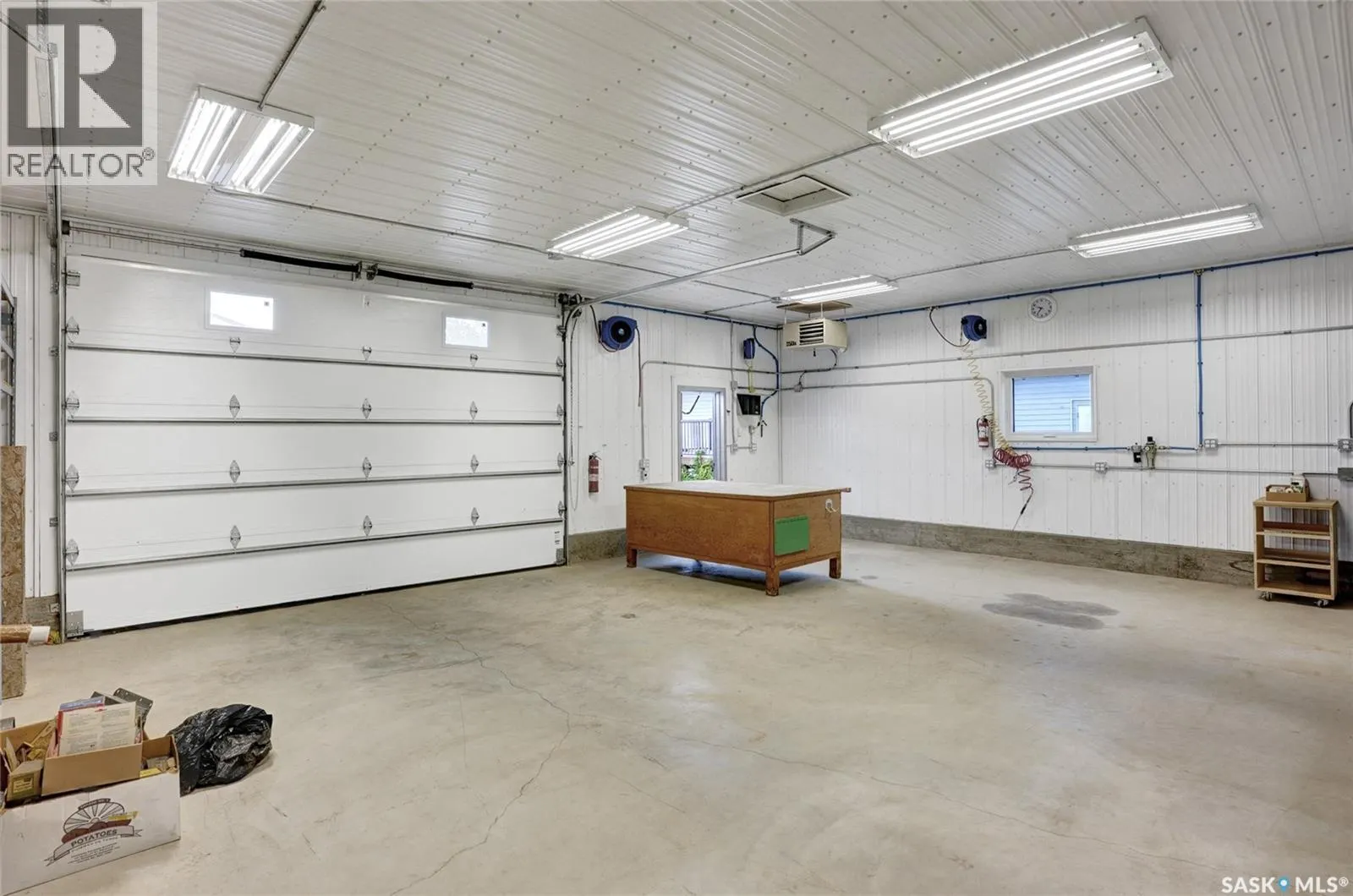 110 3rd AVENUE W
