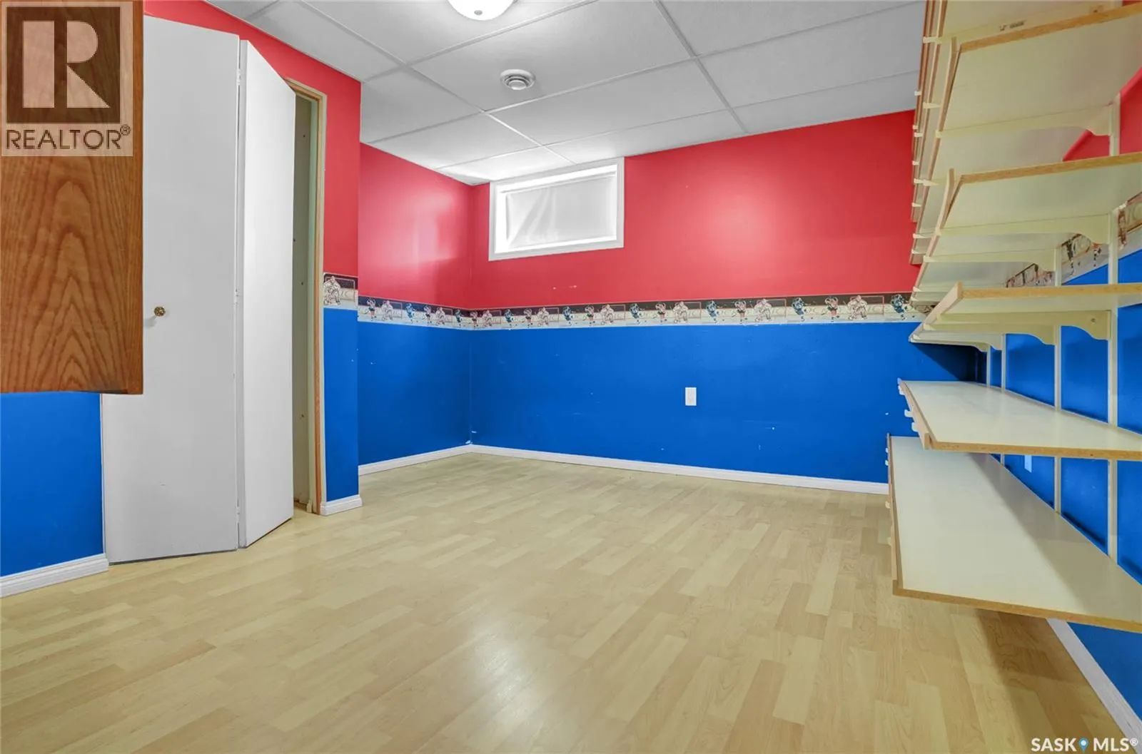 110 3rd AVENUE W
