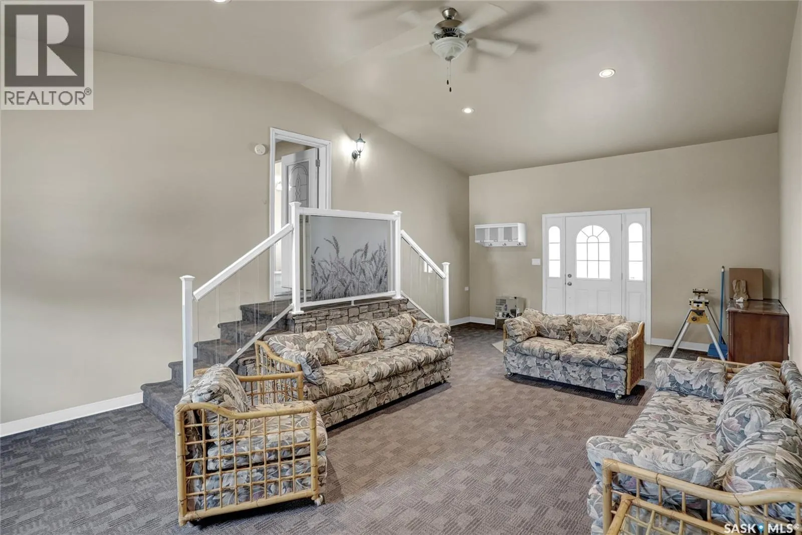 110 3rd AVENUE W