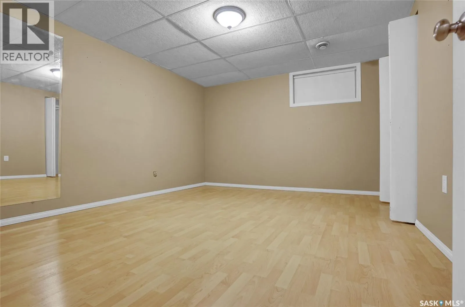 110 3rd AVENUE W