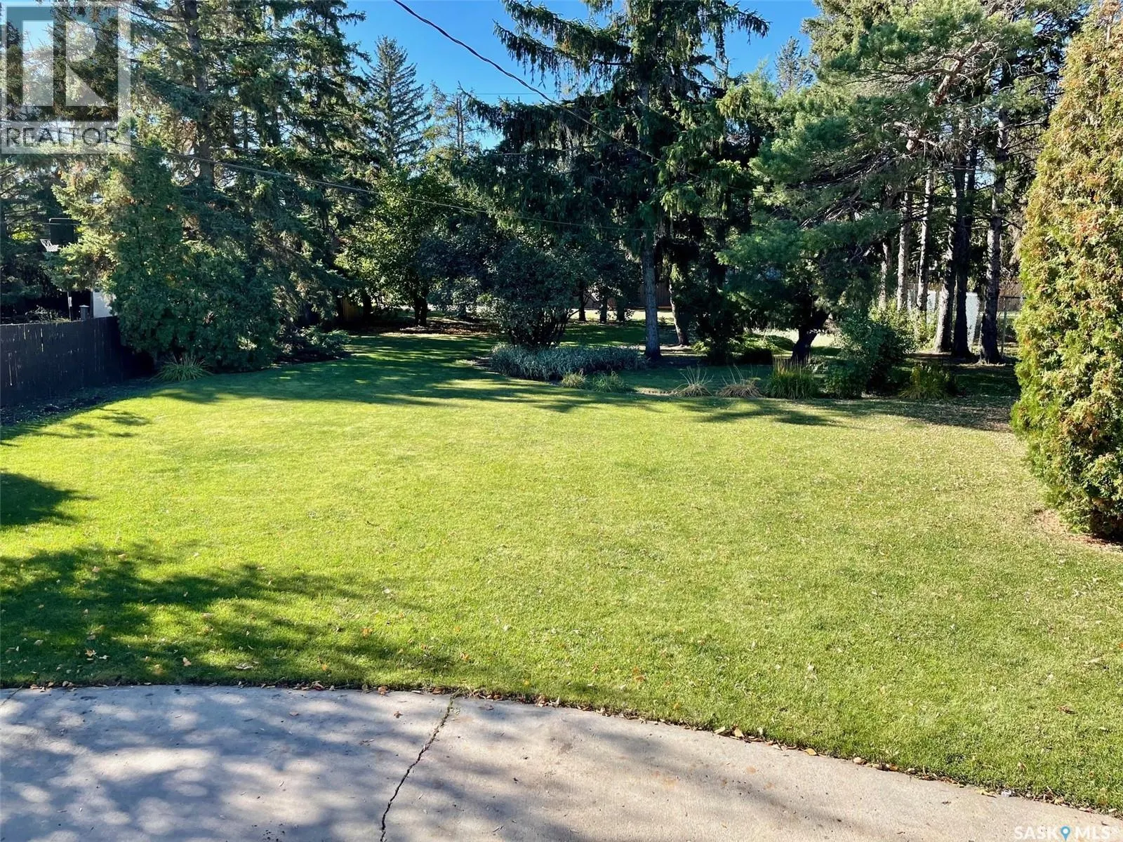 84 Victor PLACE