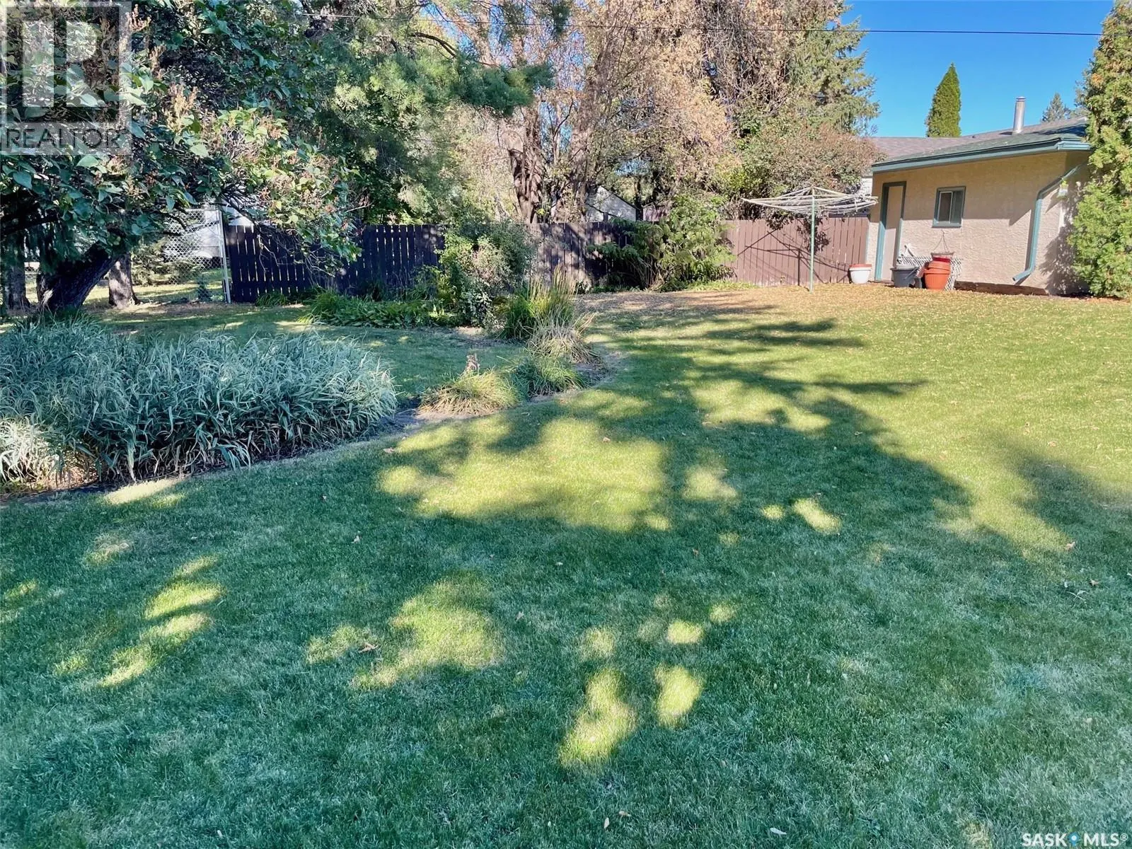84 Victor PLACE