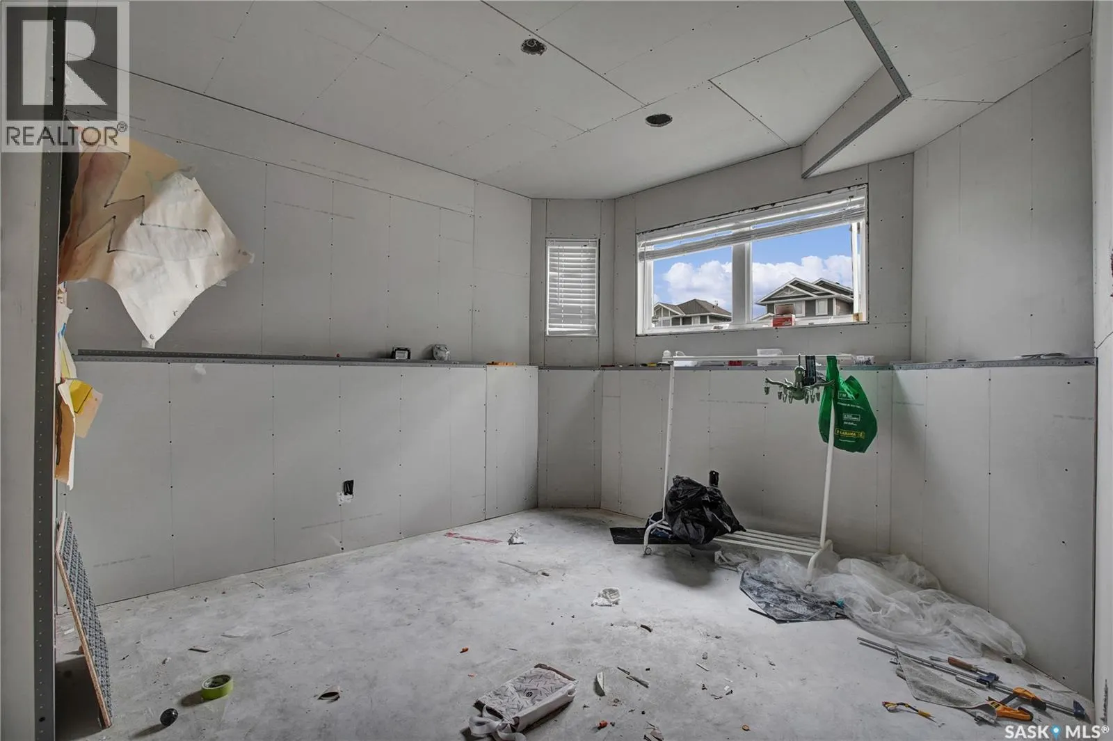947 Pringle COVE