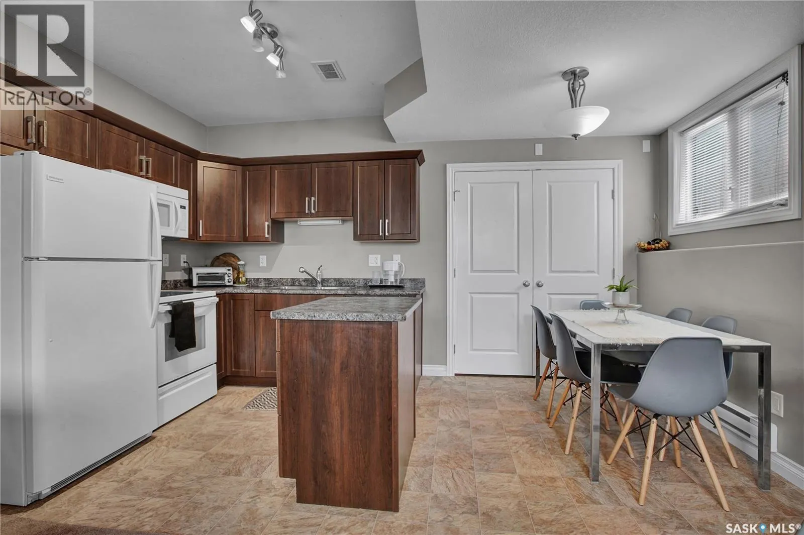 947 Pringle COVE