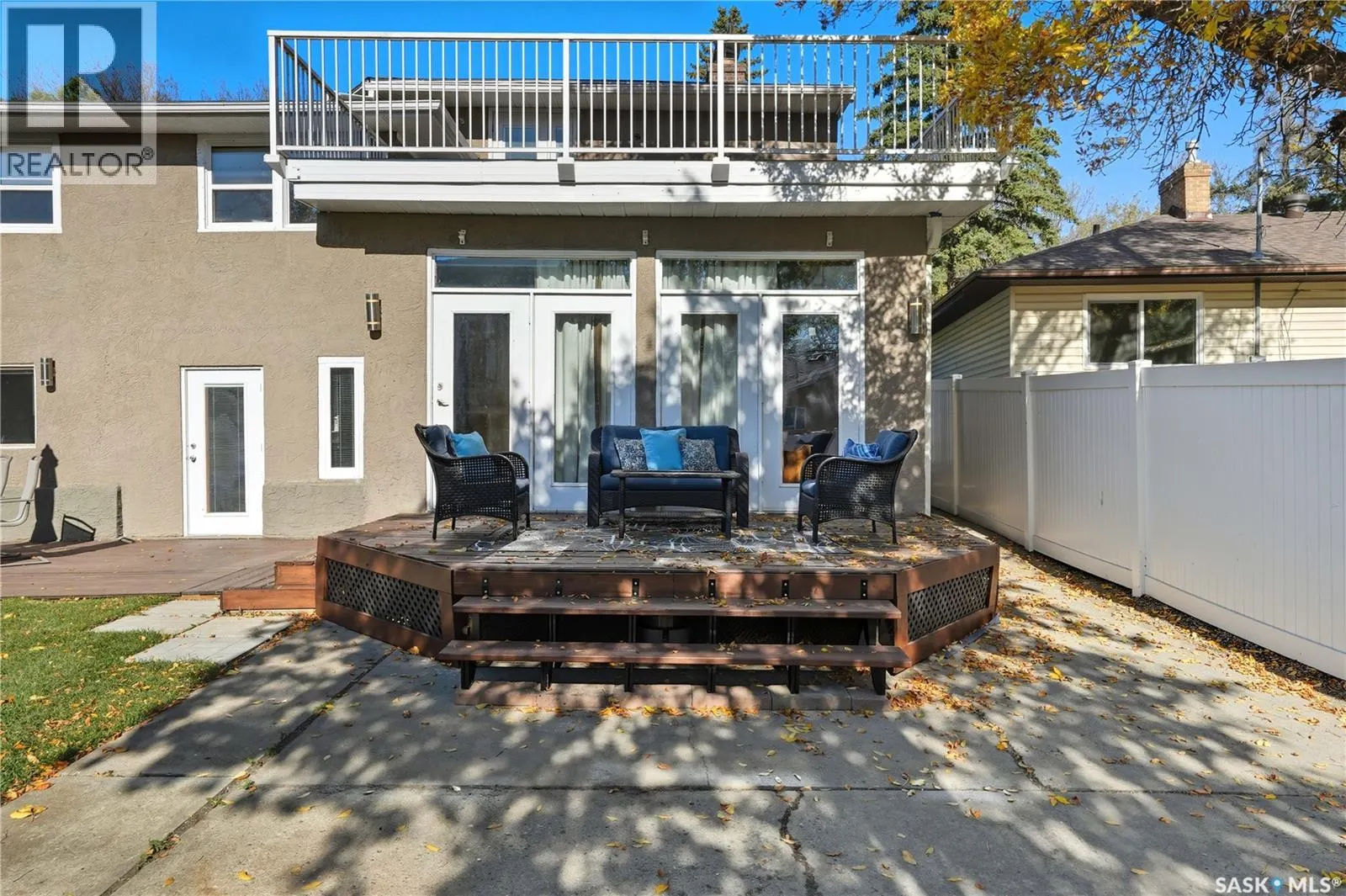 2807 Assiniboine AVENUE