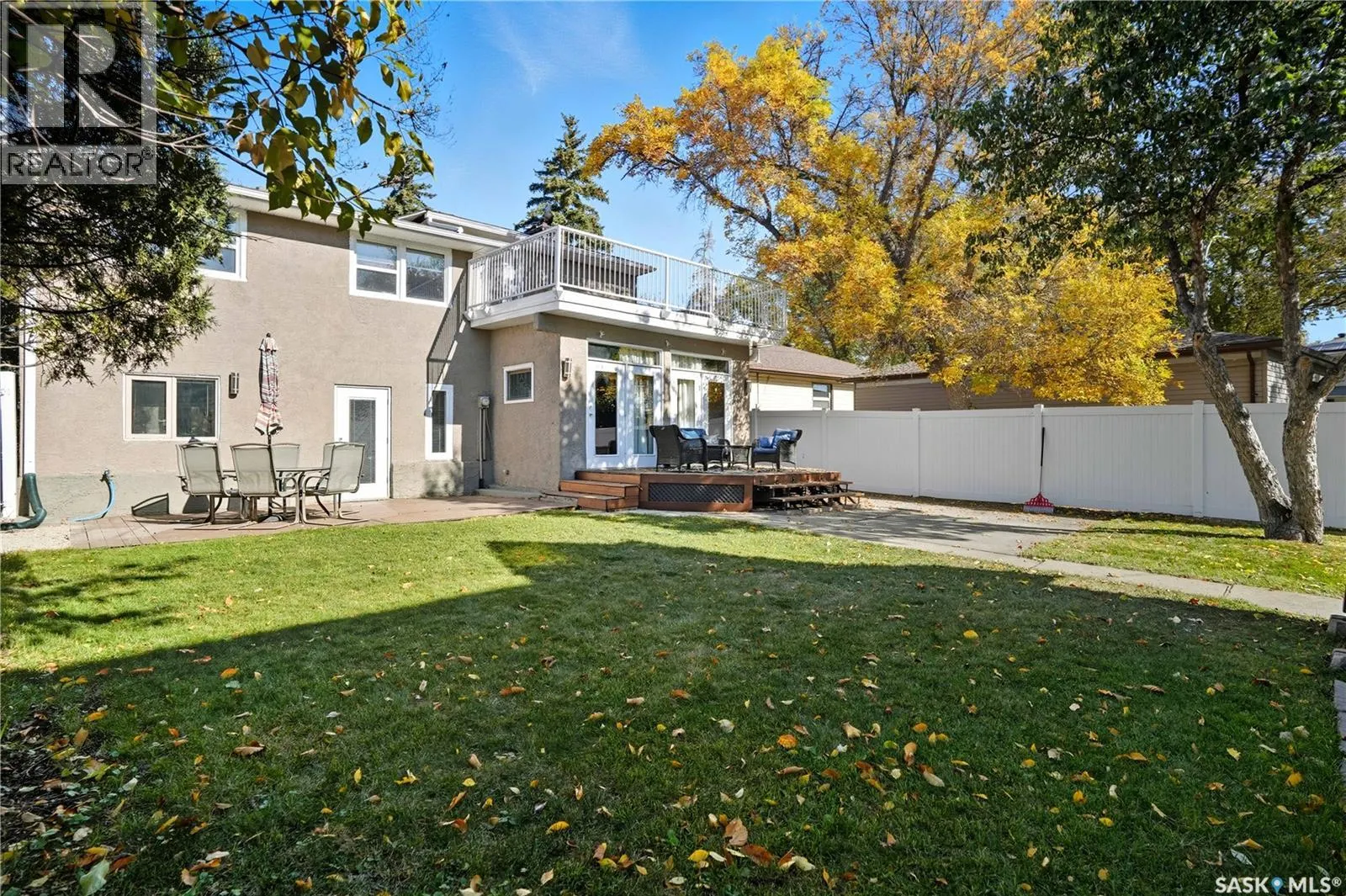 2807 Assiniboine AVENUE