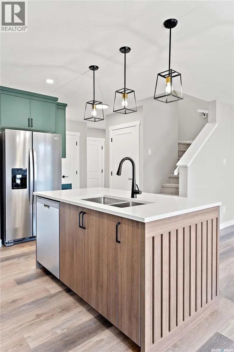 403 Kinloch CRESCENT