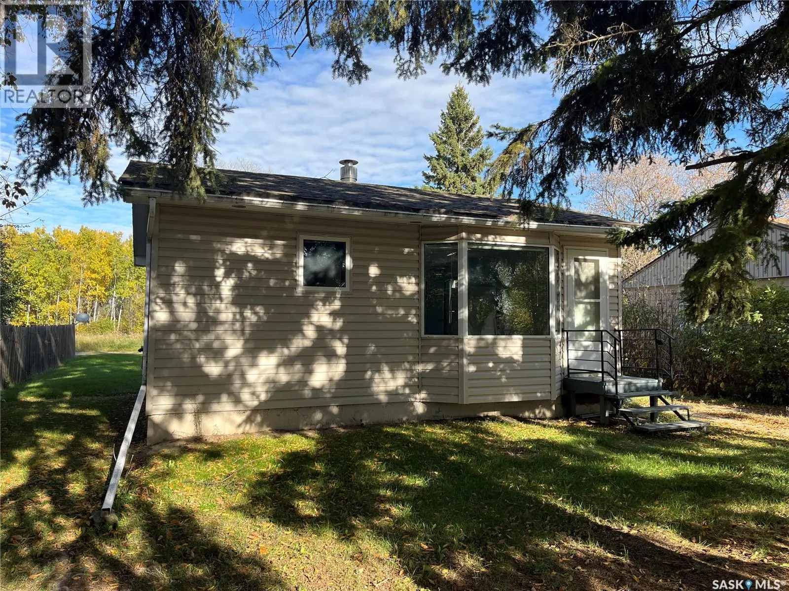 58 Horkoff AVENUE