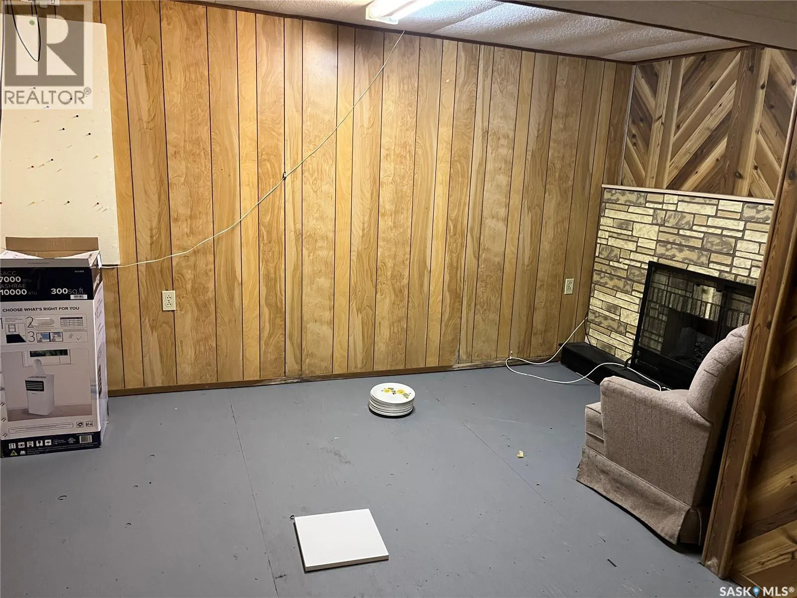 58 Horkoff AVENUE