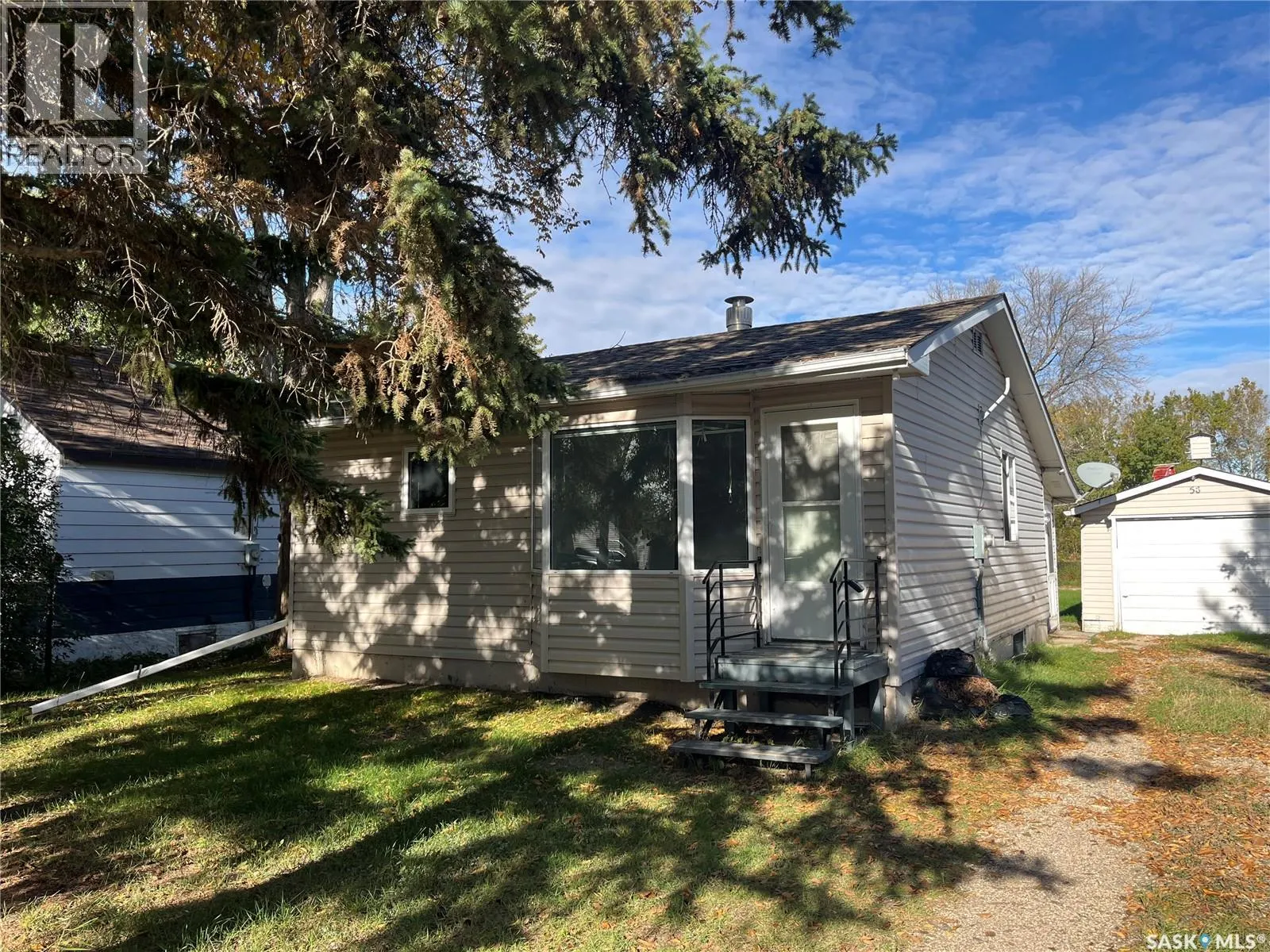58 Horkoff AVENUE