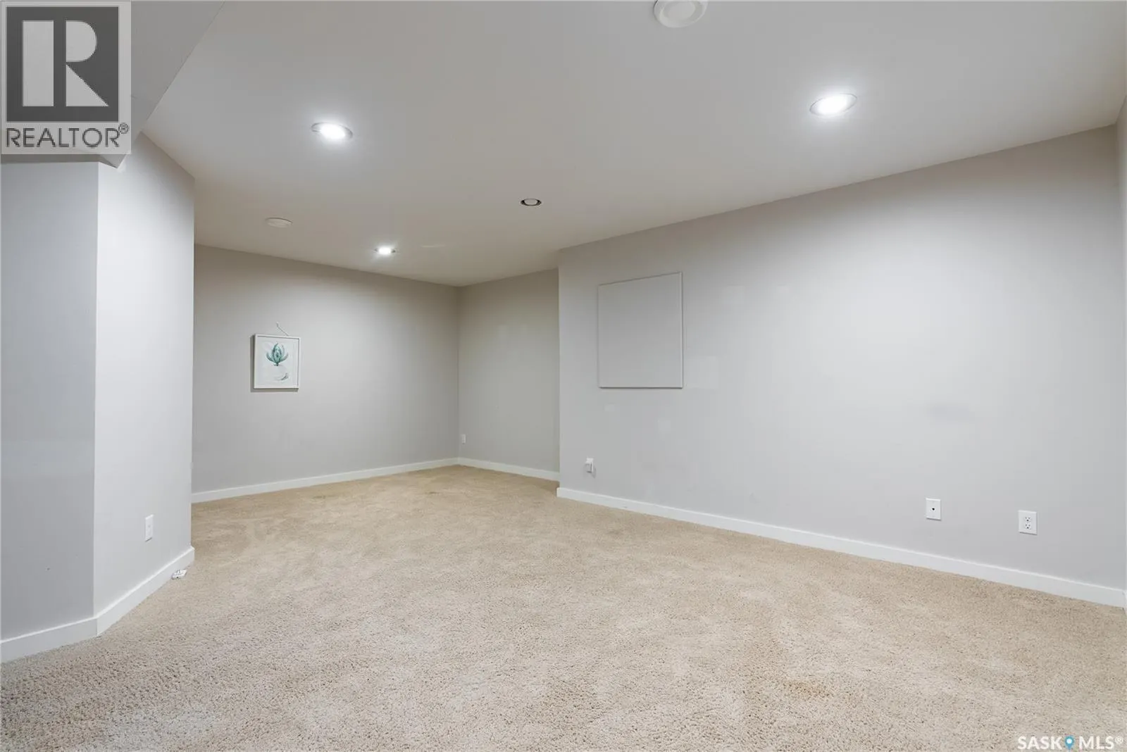 101 1303 Paton CRESCENT
