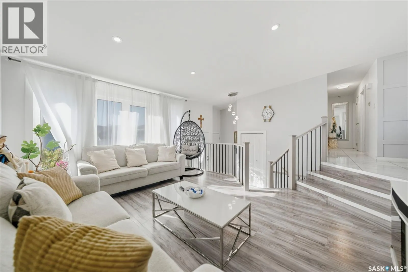 1010 Haslam CRESCENT