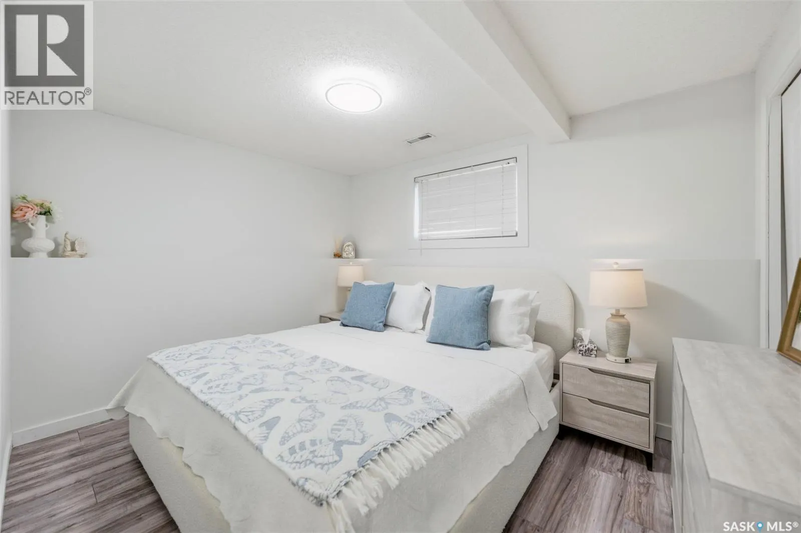 1010 Haslam CRESCENT