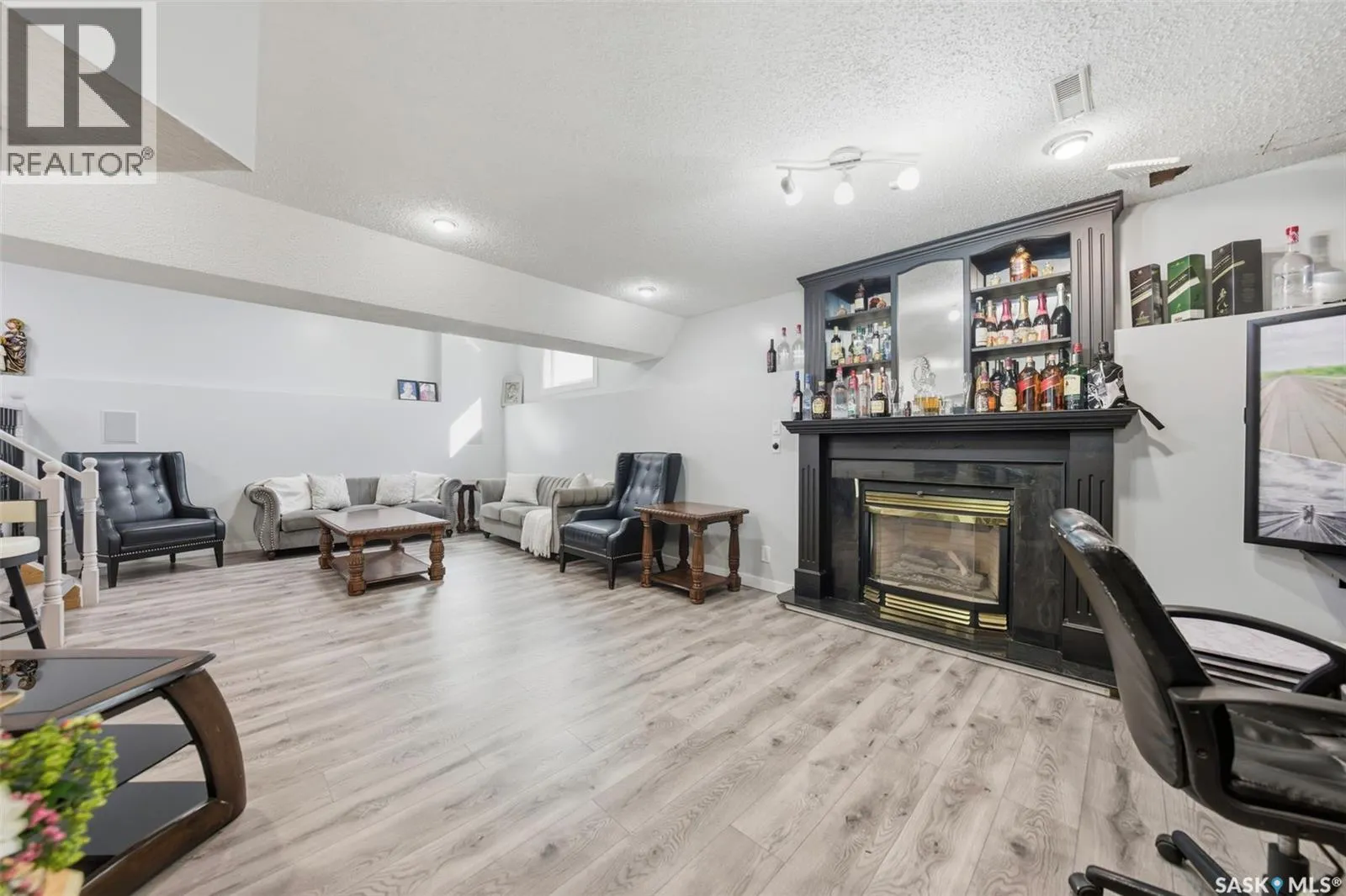 1010 Haslam CRESCENT