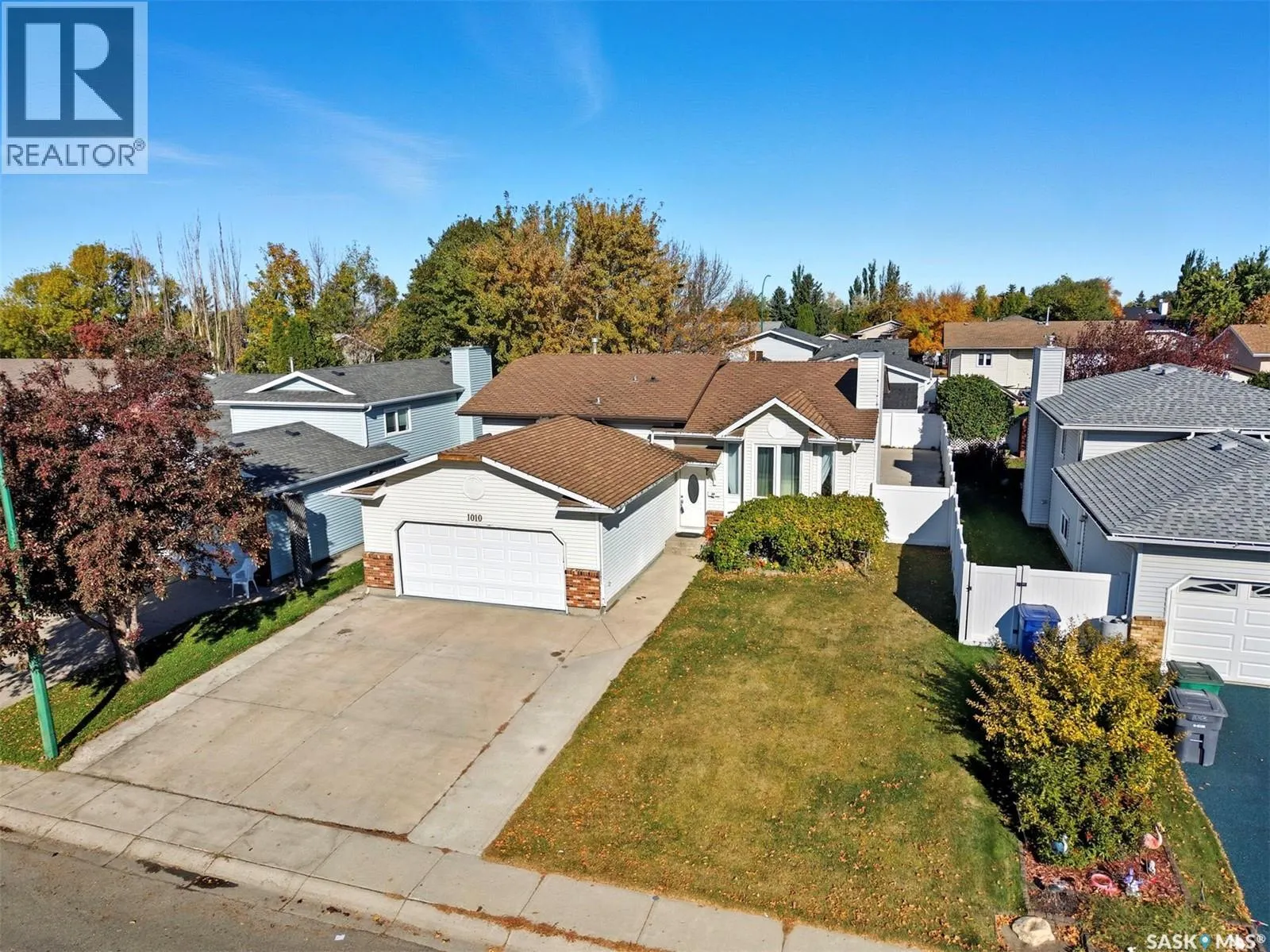 1010 Haslam CRESCENT