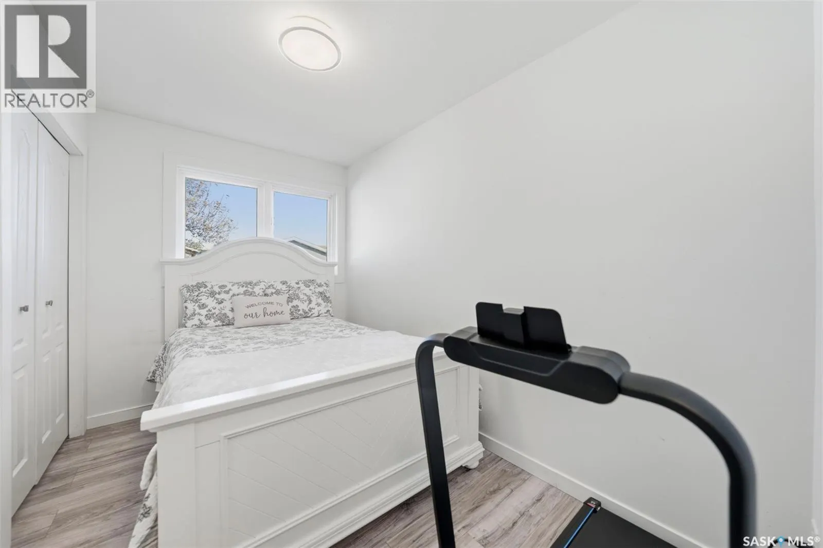 1010 Haslam CRESCENT