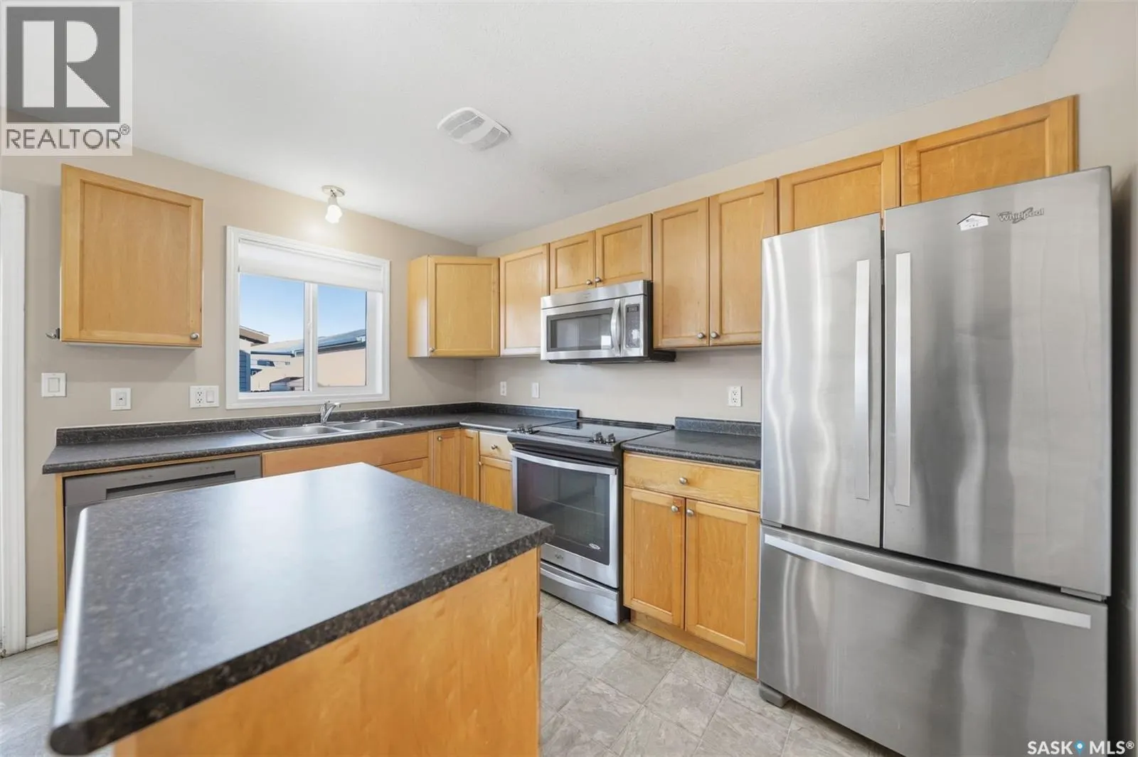 475 Blakeney CRESCENT