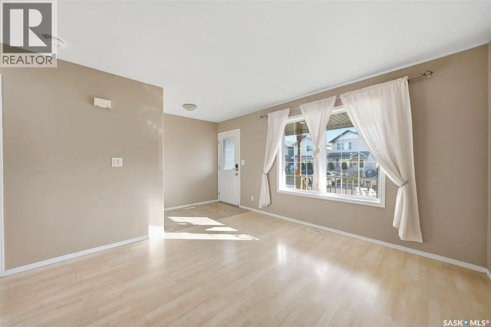 475 Blakeney CRESCENT