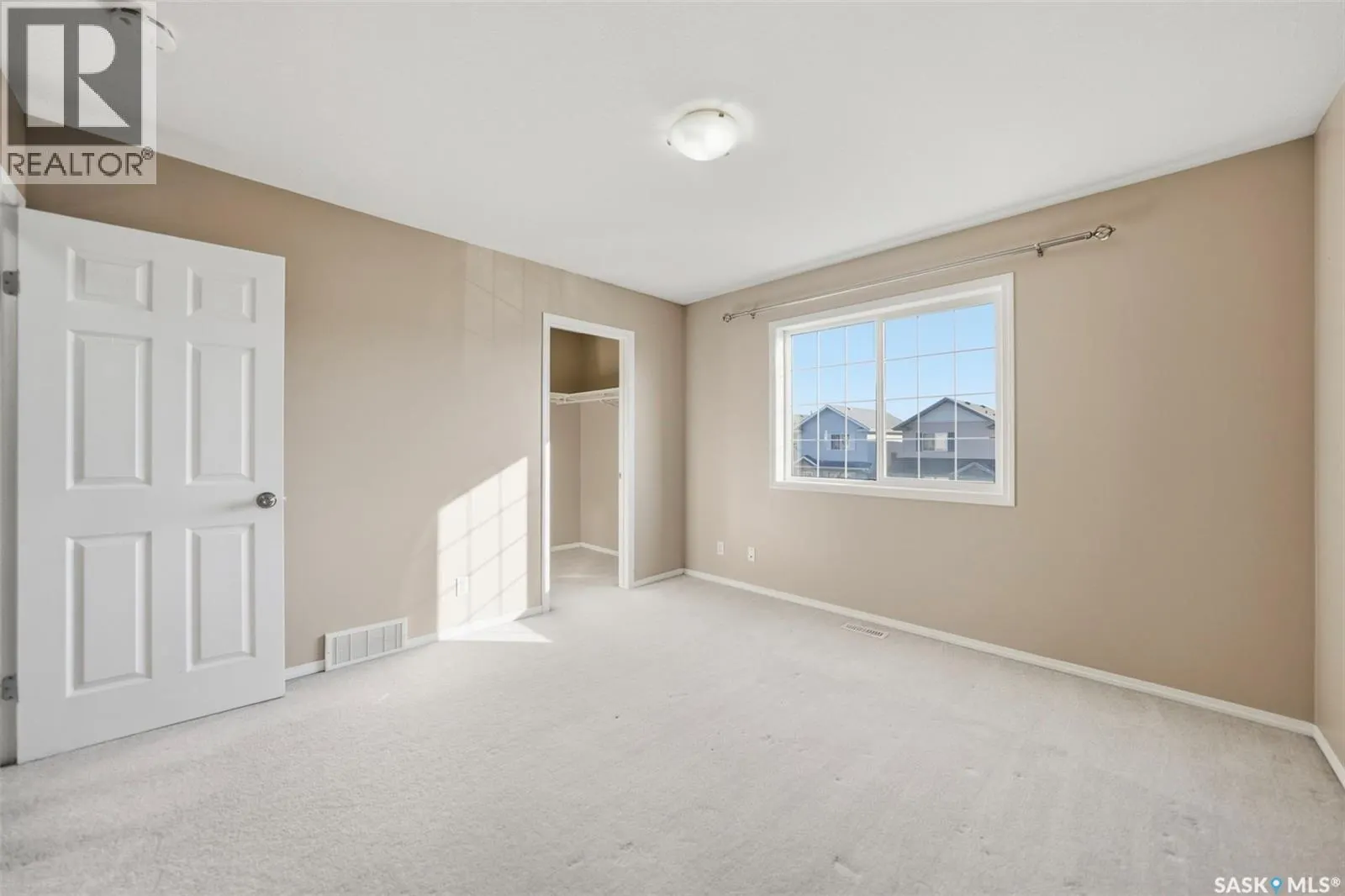 475 Blakeney CRESCENT