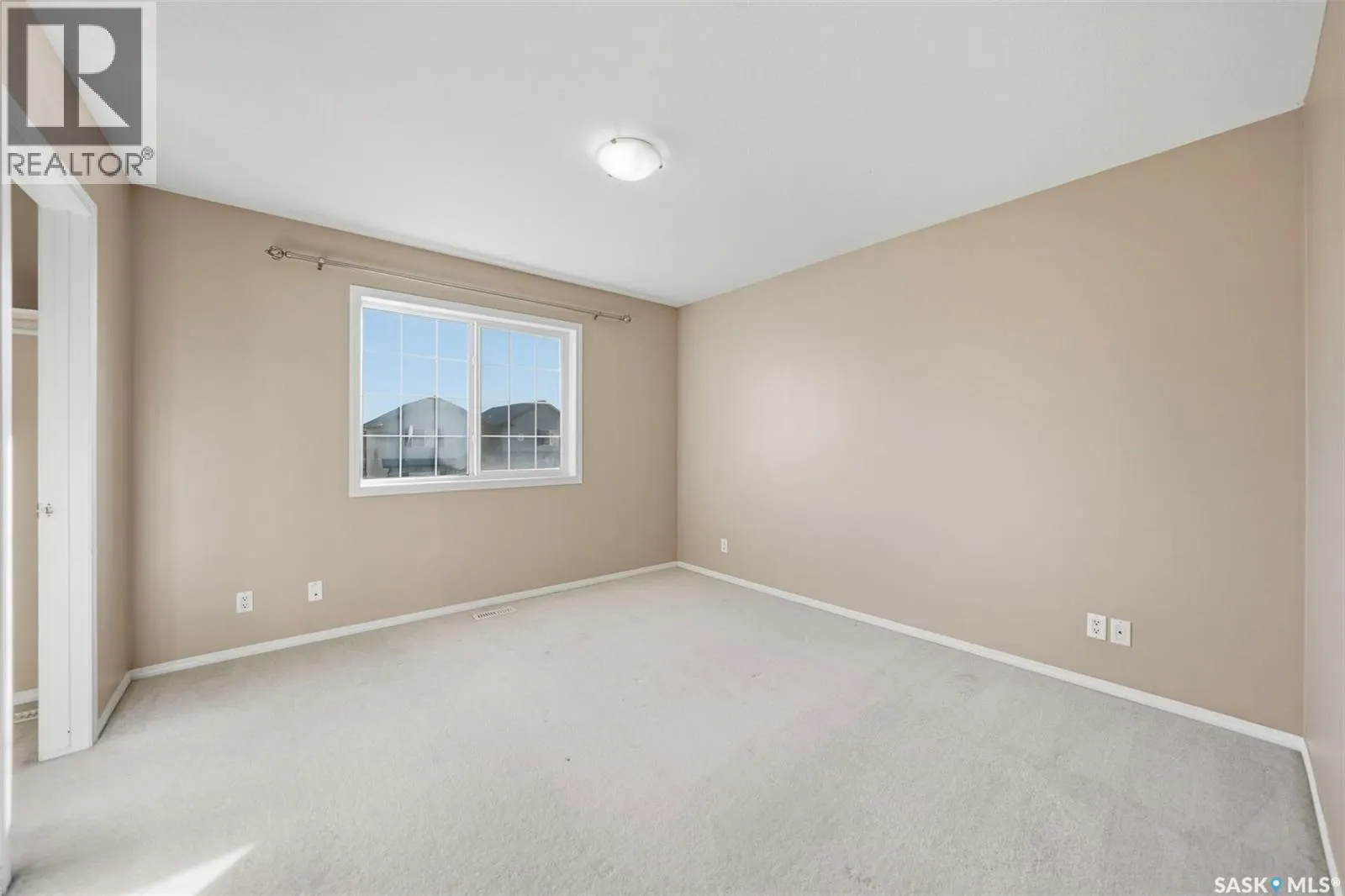475 Blakeney CRESCENT