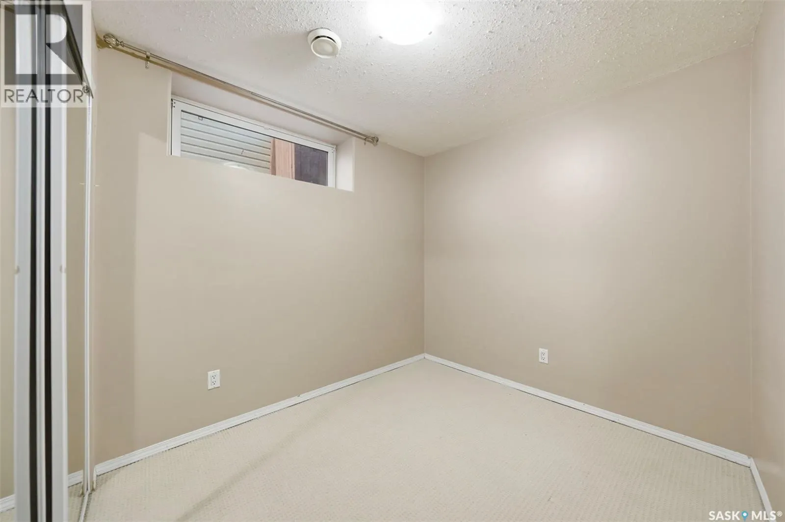 475 Blakeney CRESCENT