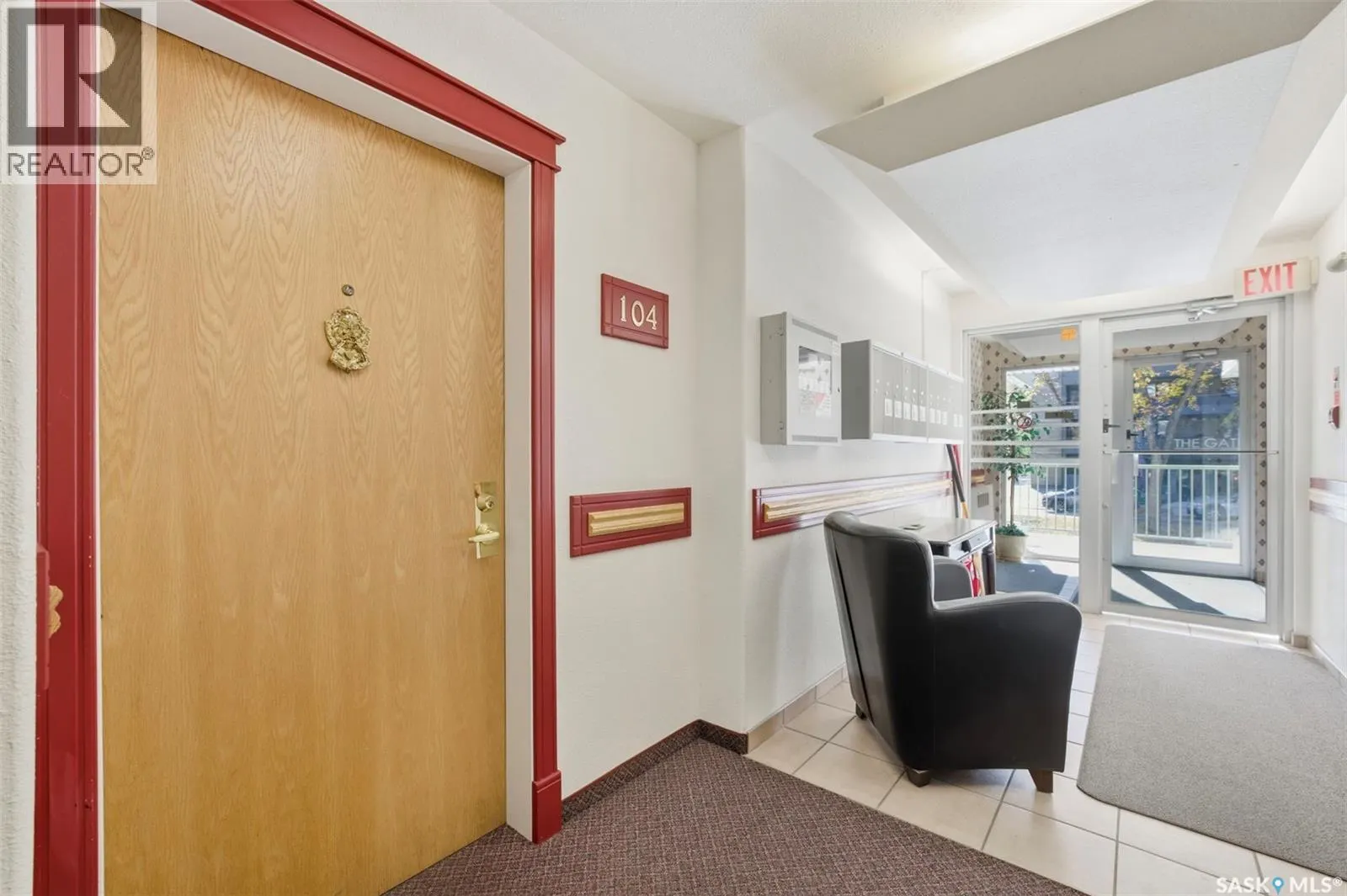 104 505 Main STREET