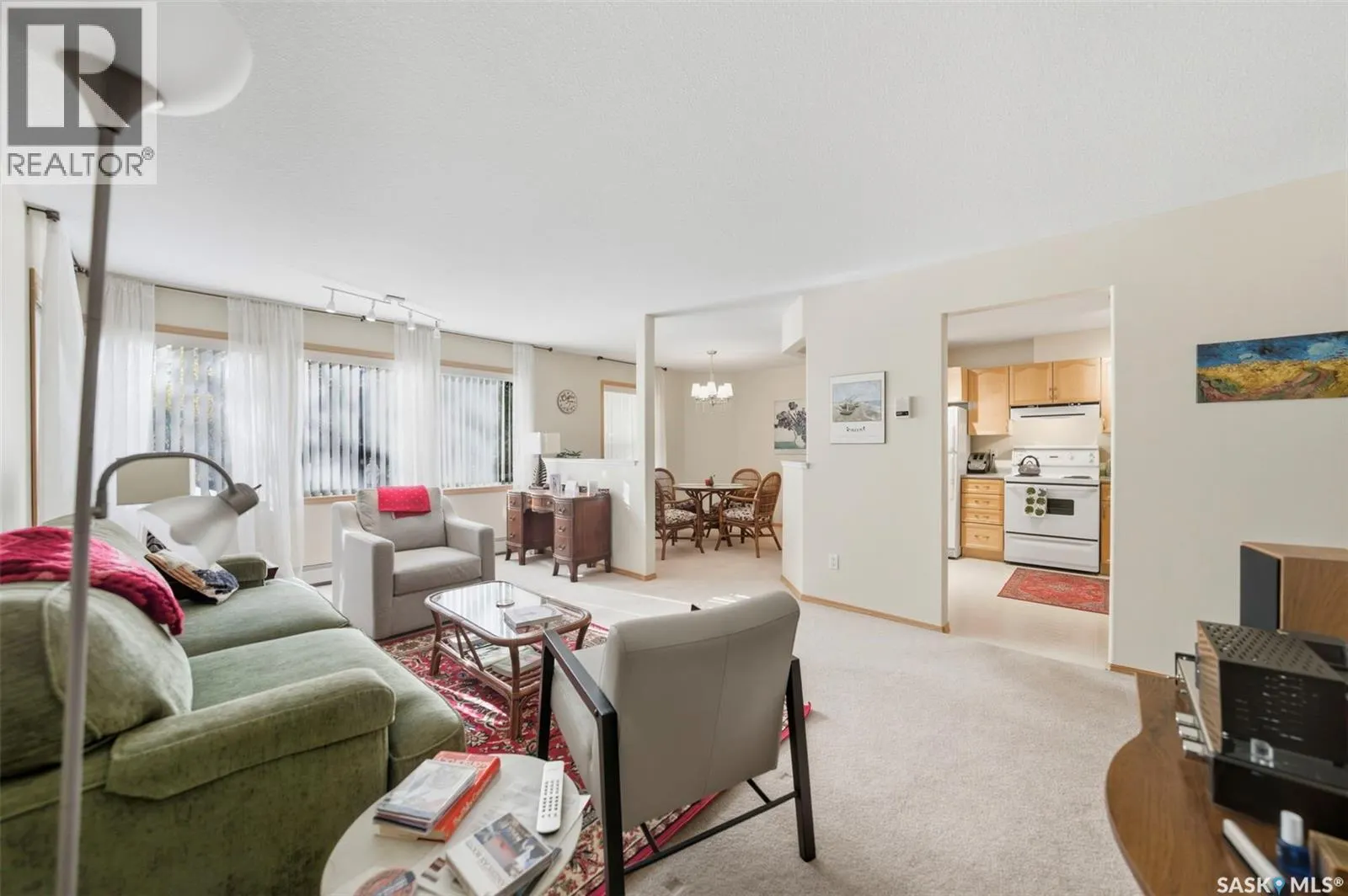 104 505 Main STREET