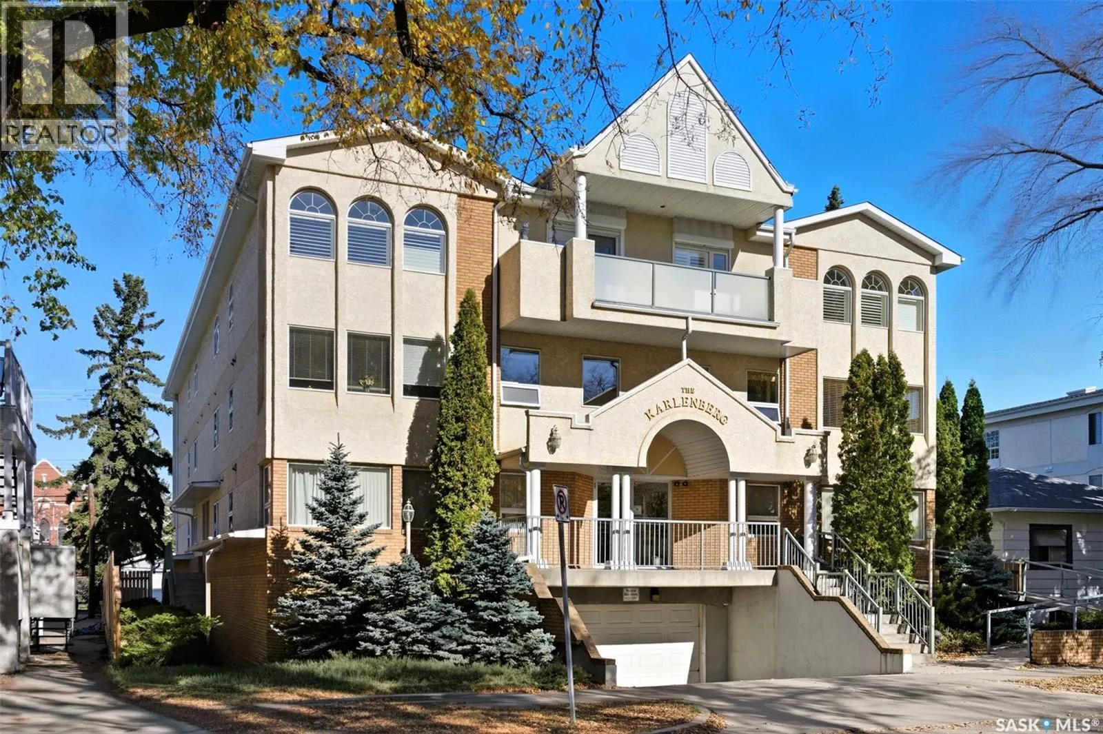 104 505 Main STREET