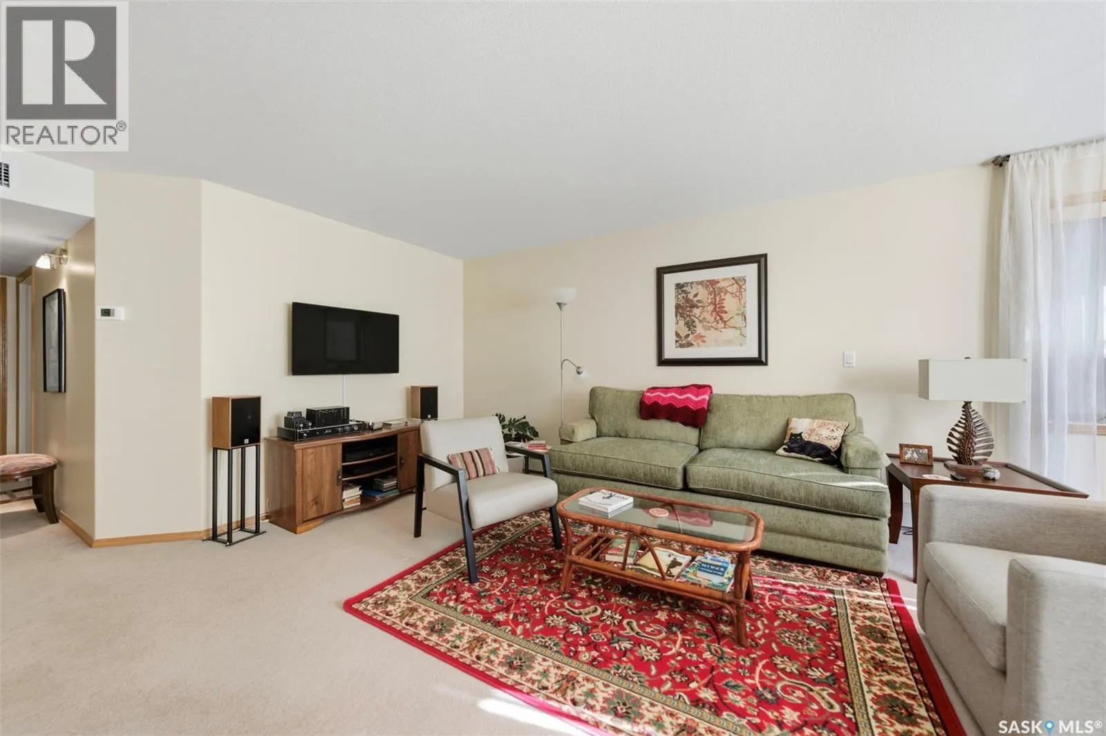 104 505 Main STREET