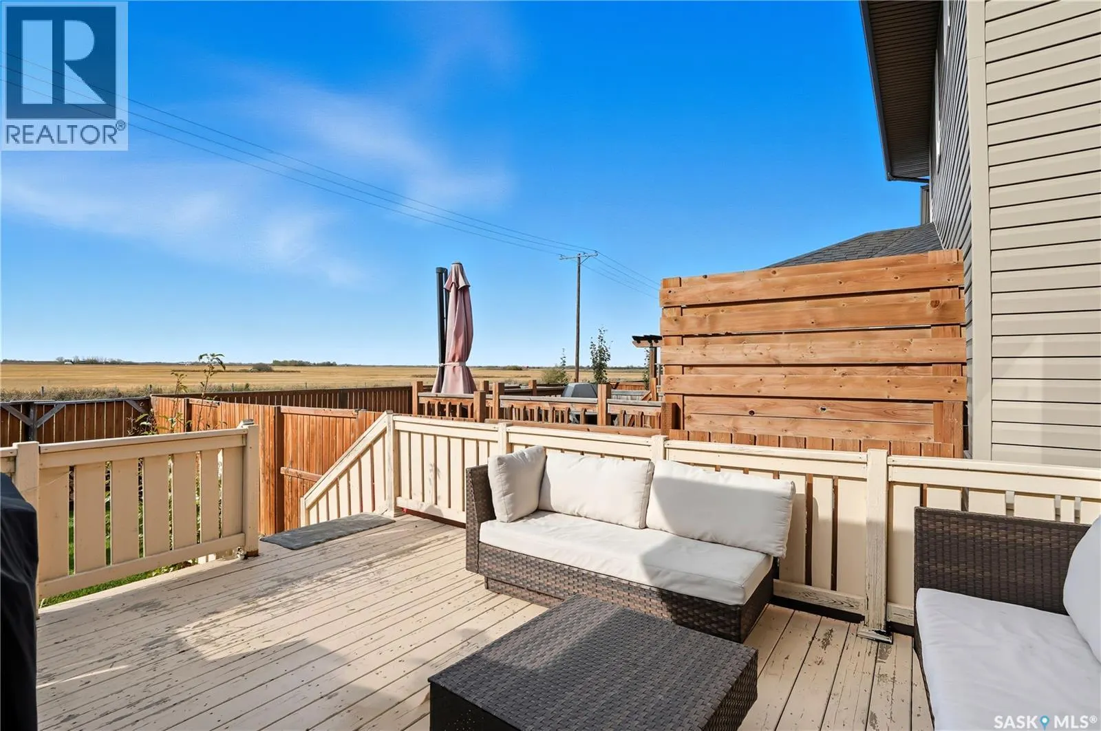 509 Maple CRESCENT