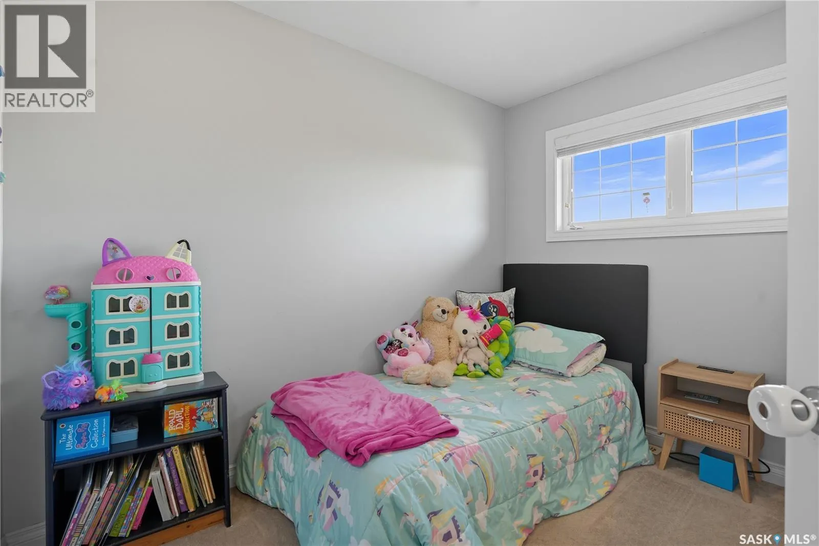 509 Maple CRESCENT