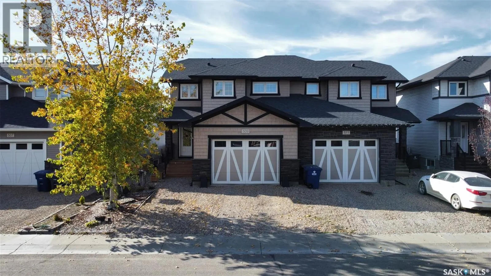 509 Maple CRESCENT