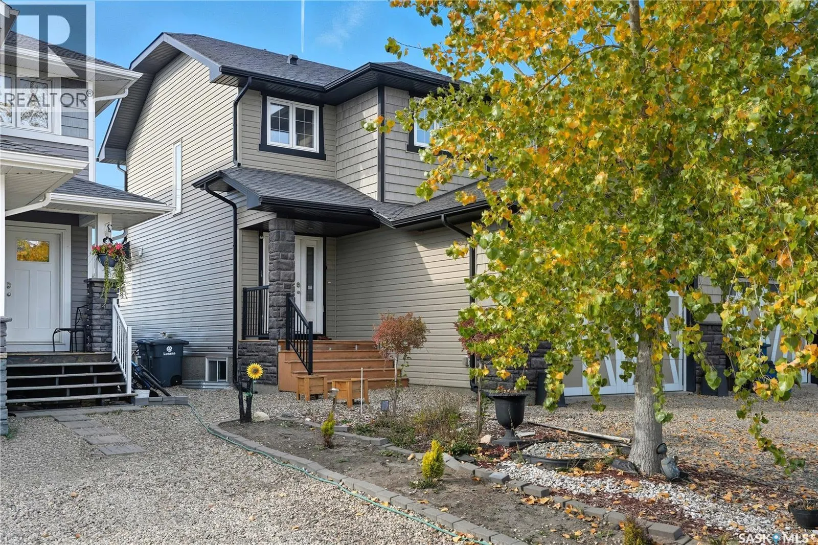 509 Maple CRESCENT