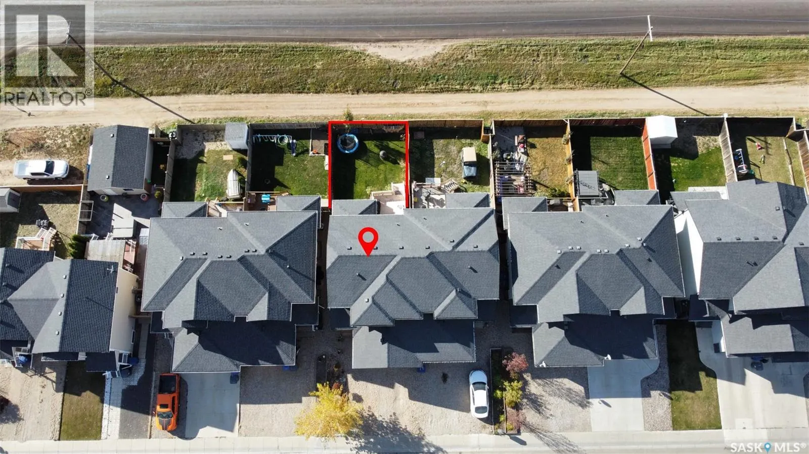 509 Maple CRESCENT