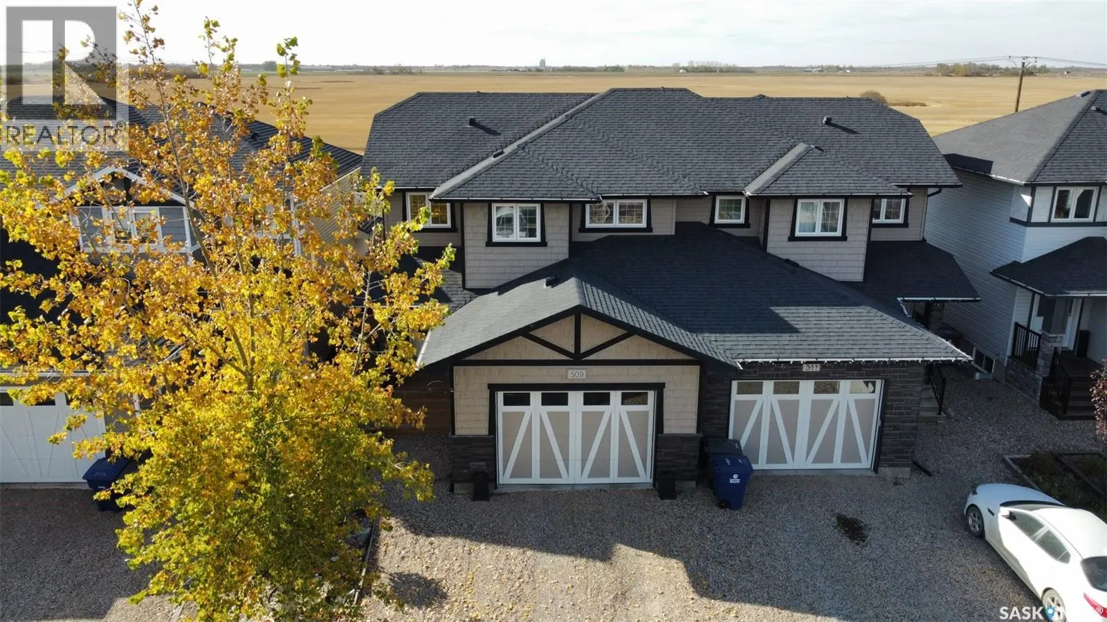 509 Maple CRESCENT