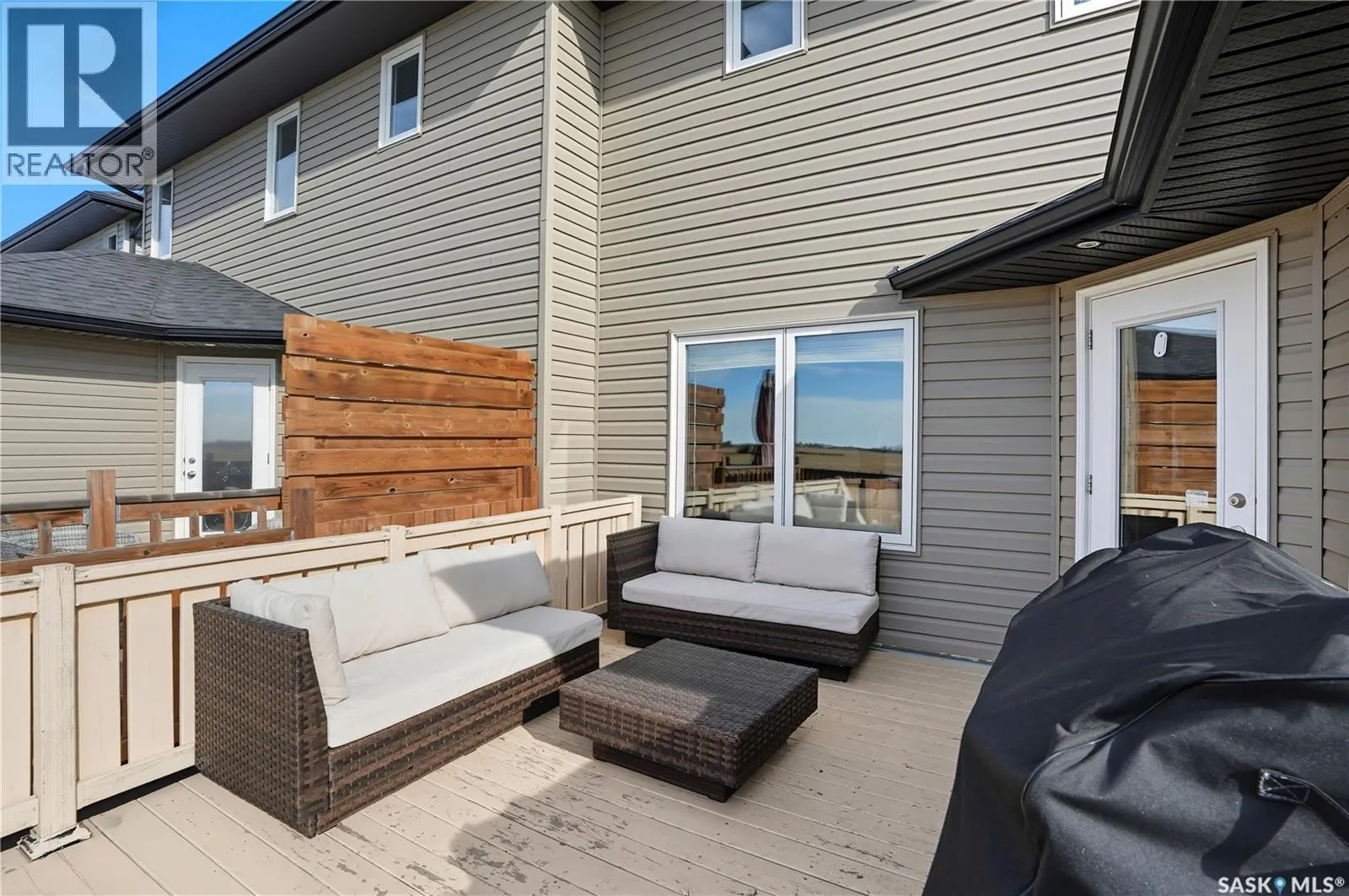 509 Maple CRESCENT