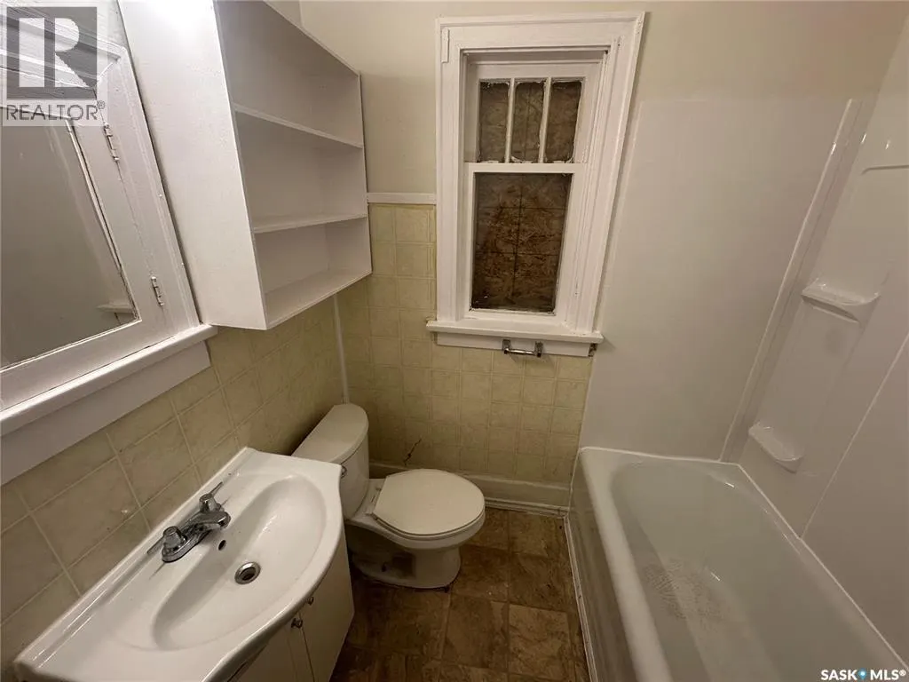 1337 Wascana STREET