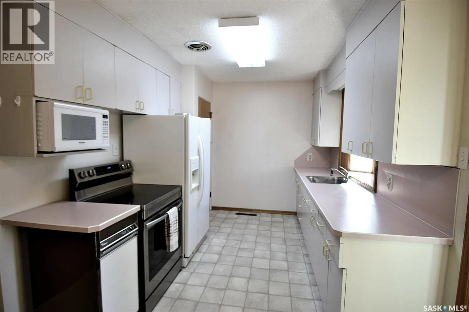 2508 Paul CRESCENT