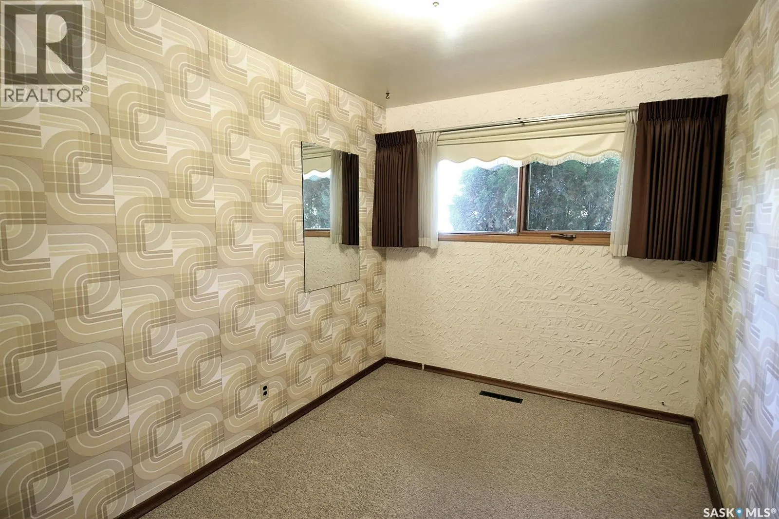 2508 Paul CRESCENT