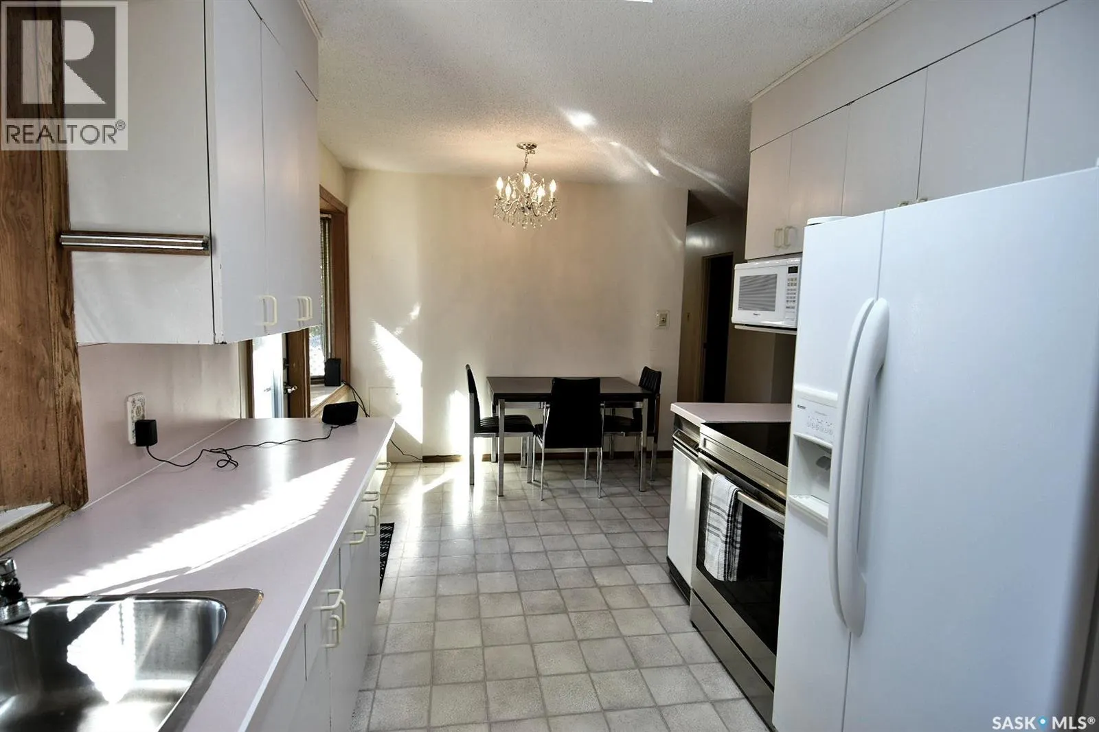 2508 Paul CRESCENT