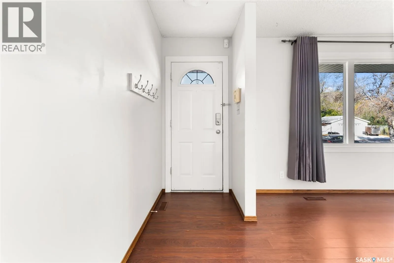 146 VERNON CRESCENT