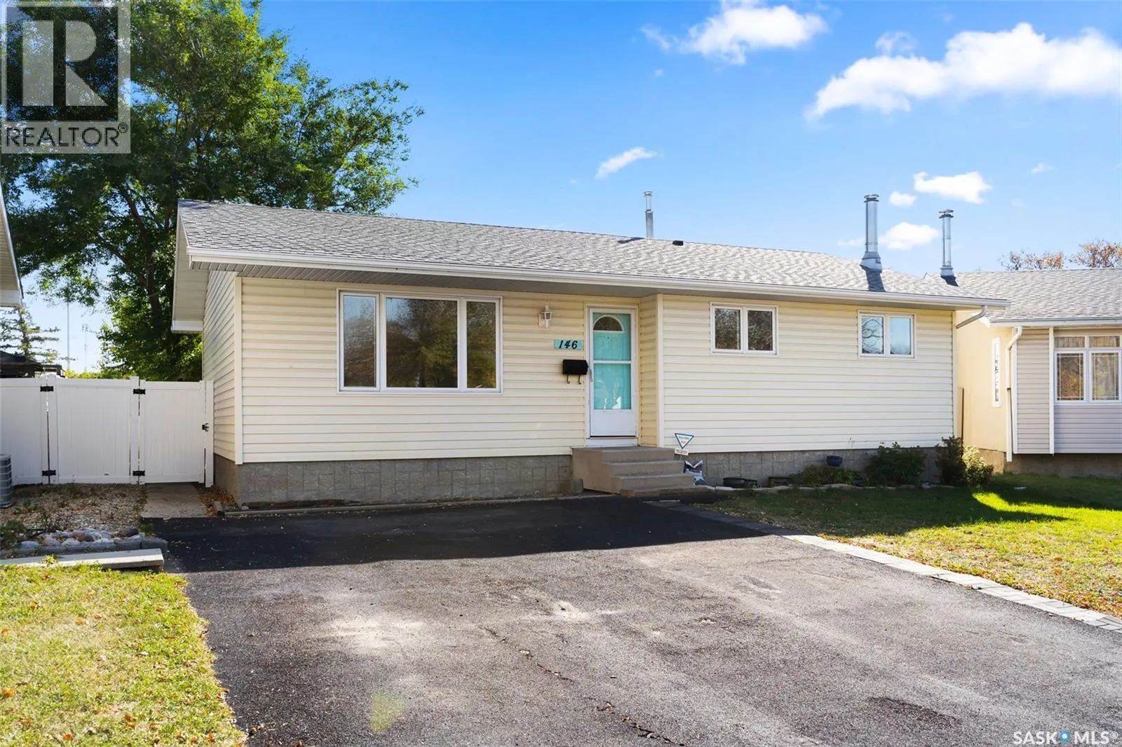 146 VERNON CRESCENT